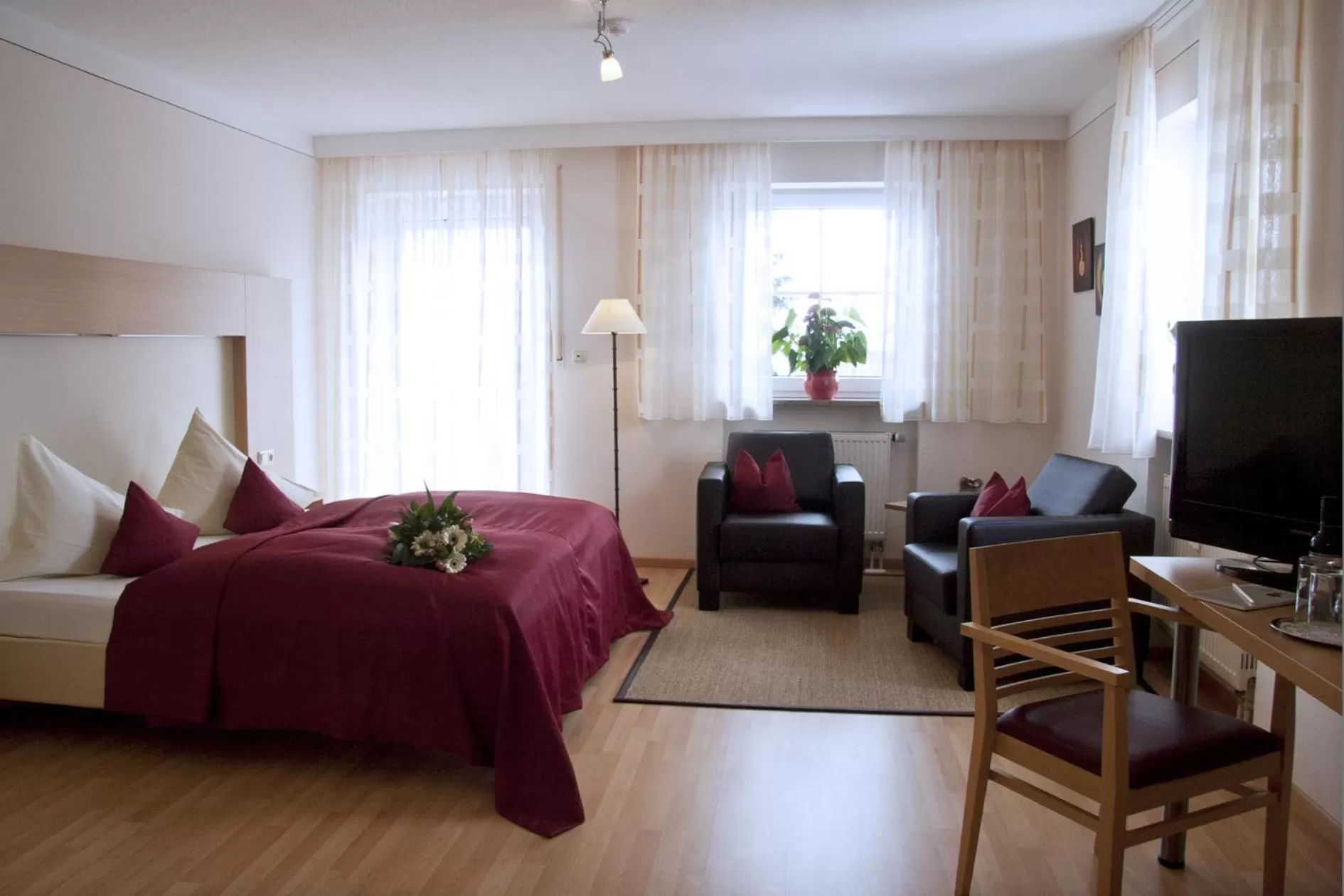 Decorative detail, Bed in Hotel Linner