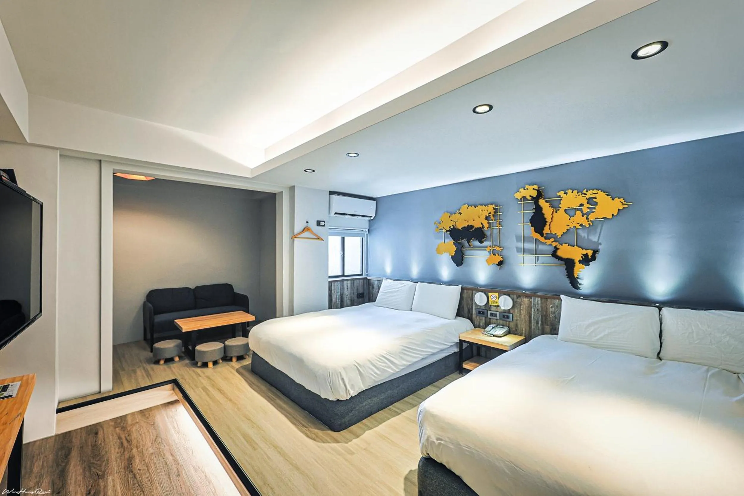 Bed in 亞馨文旅 近東大門夜市 有免費停車場 可自助入住