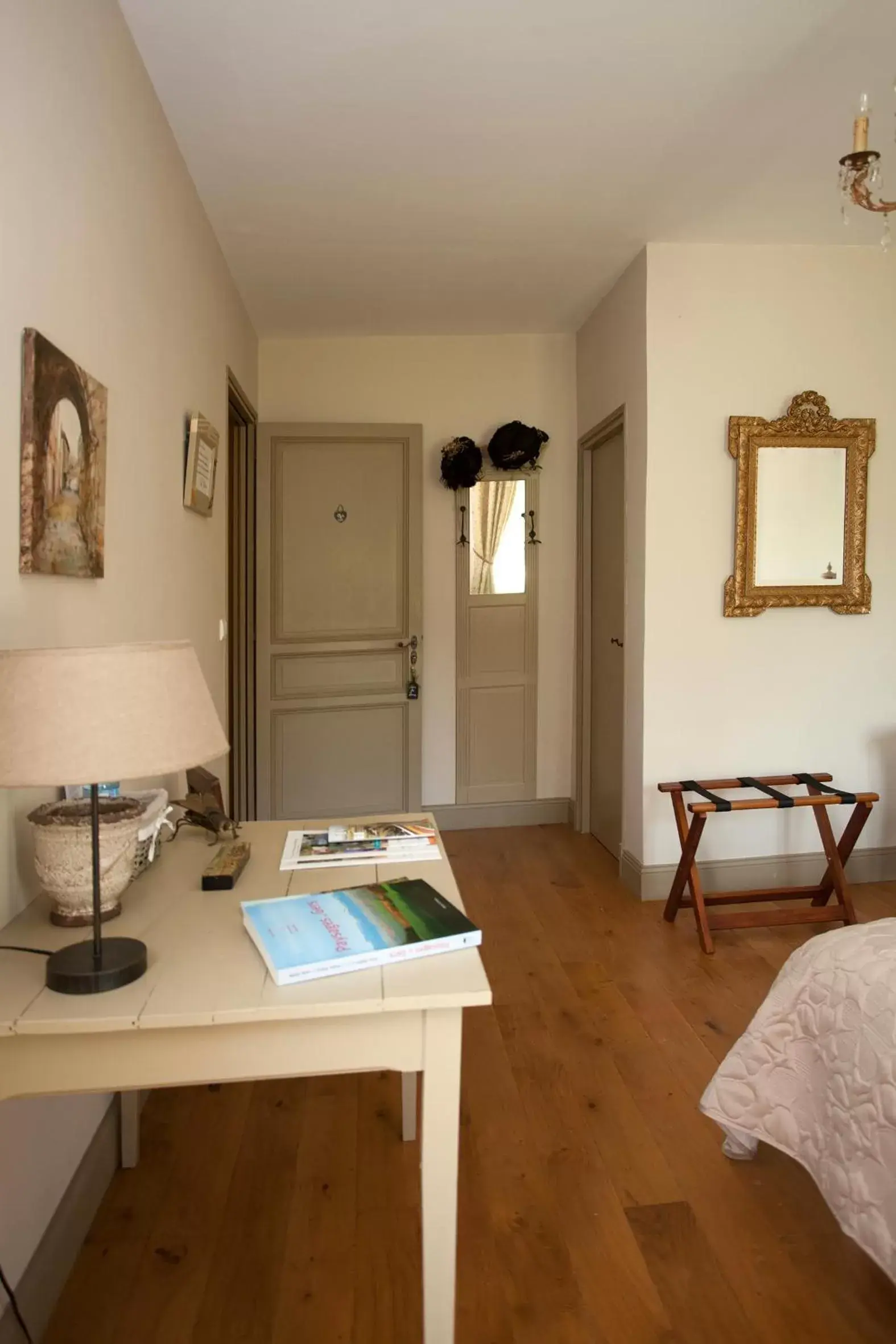 Bedroom, Seating Area in Maison d hotes et Chambre d hotes de Charme