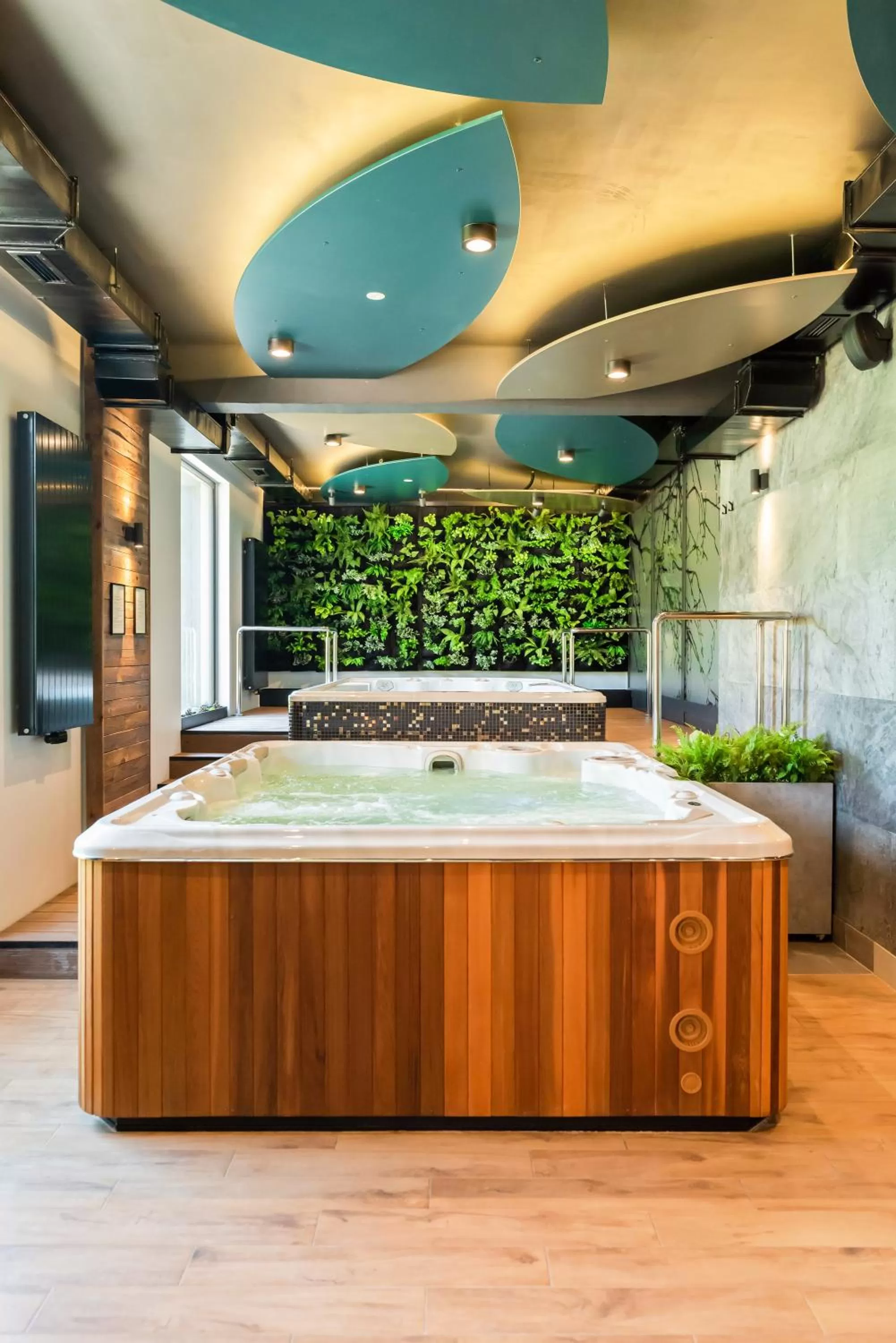 Hot Tub in FOLGA - Hotel, Restauracja, Browar, SPA