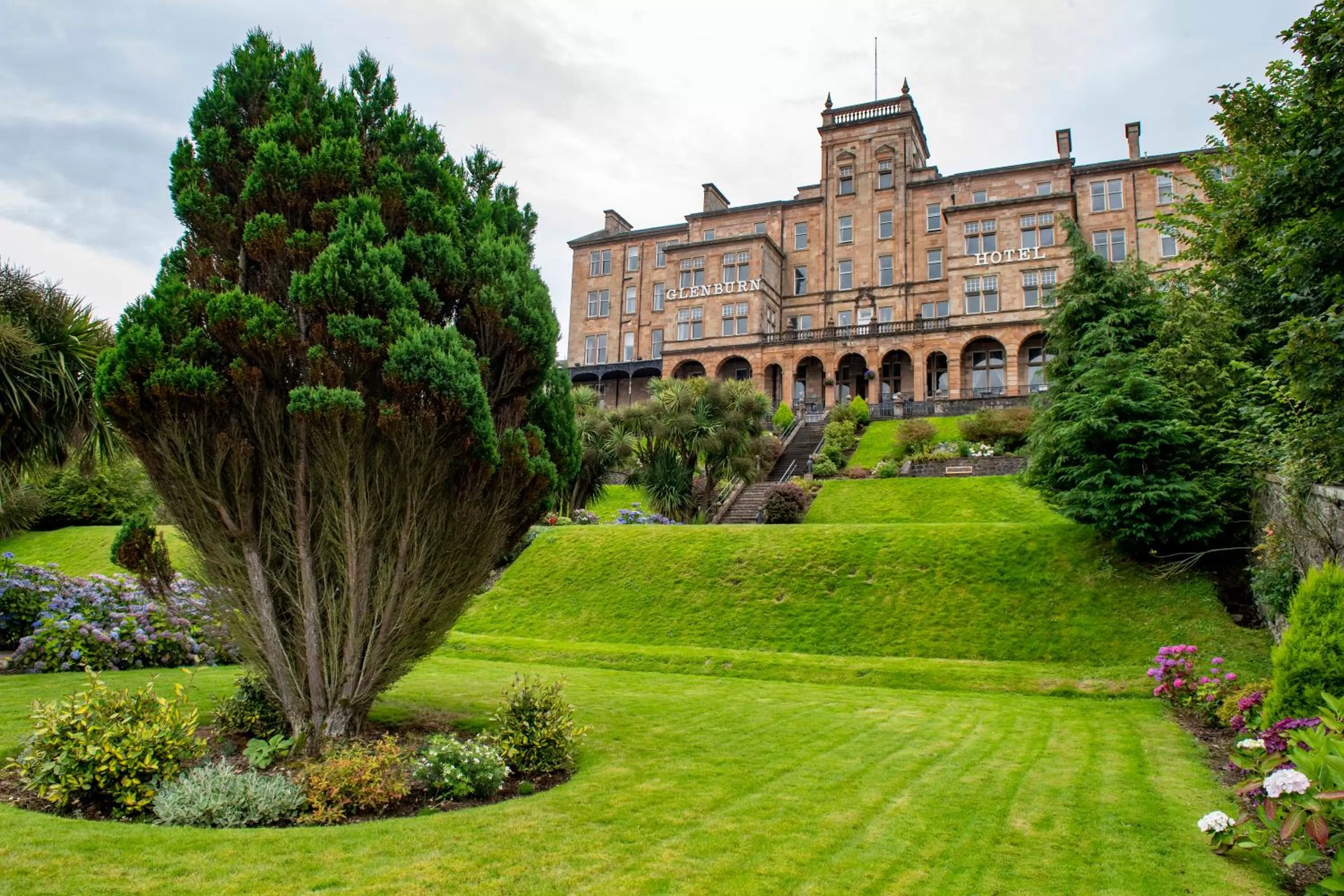 Facade/entrance in The Glenburn Hotel
