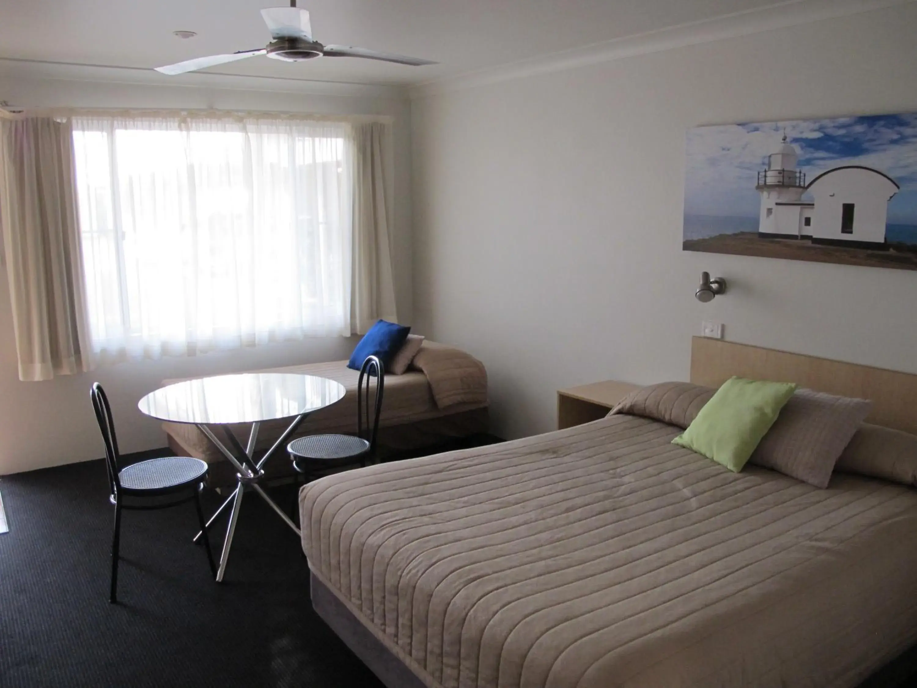 Photo of the whole room, Bed in Aston Hill Motor Lodge