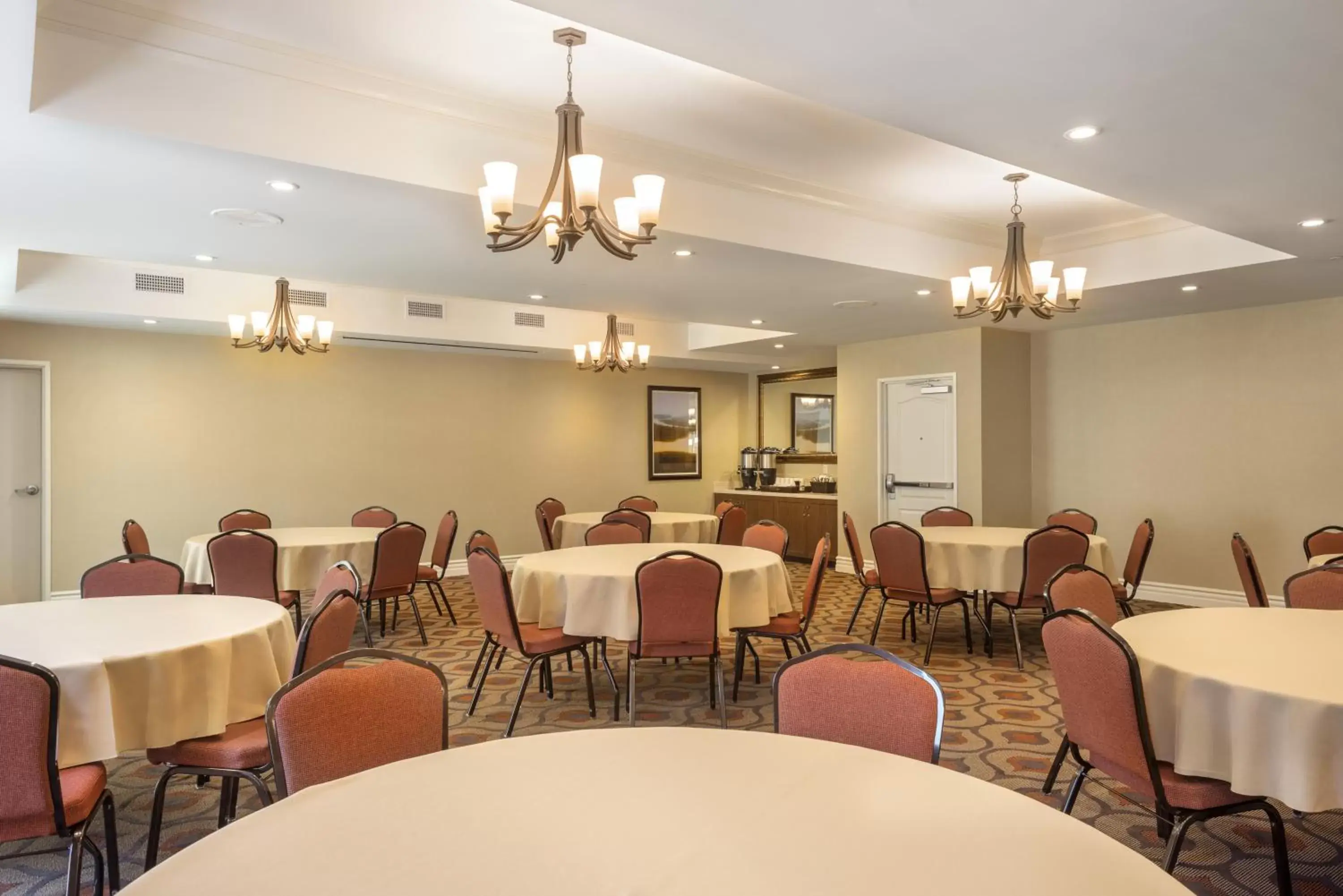 Banquet/Function facilities, Restaurant/Places to Eat in Ayres Hotel Orange