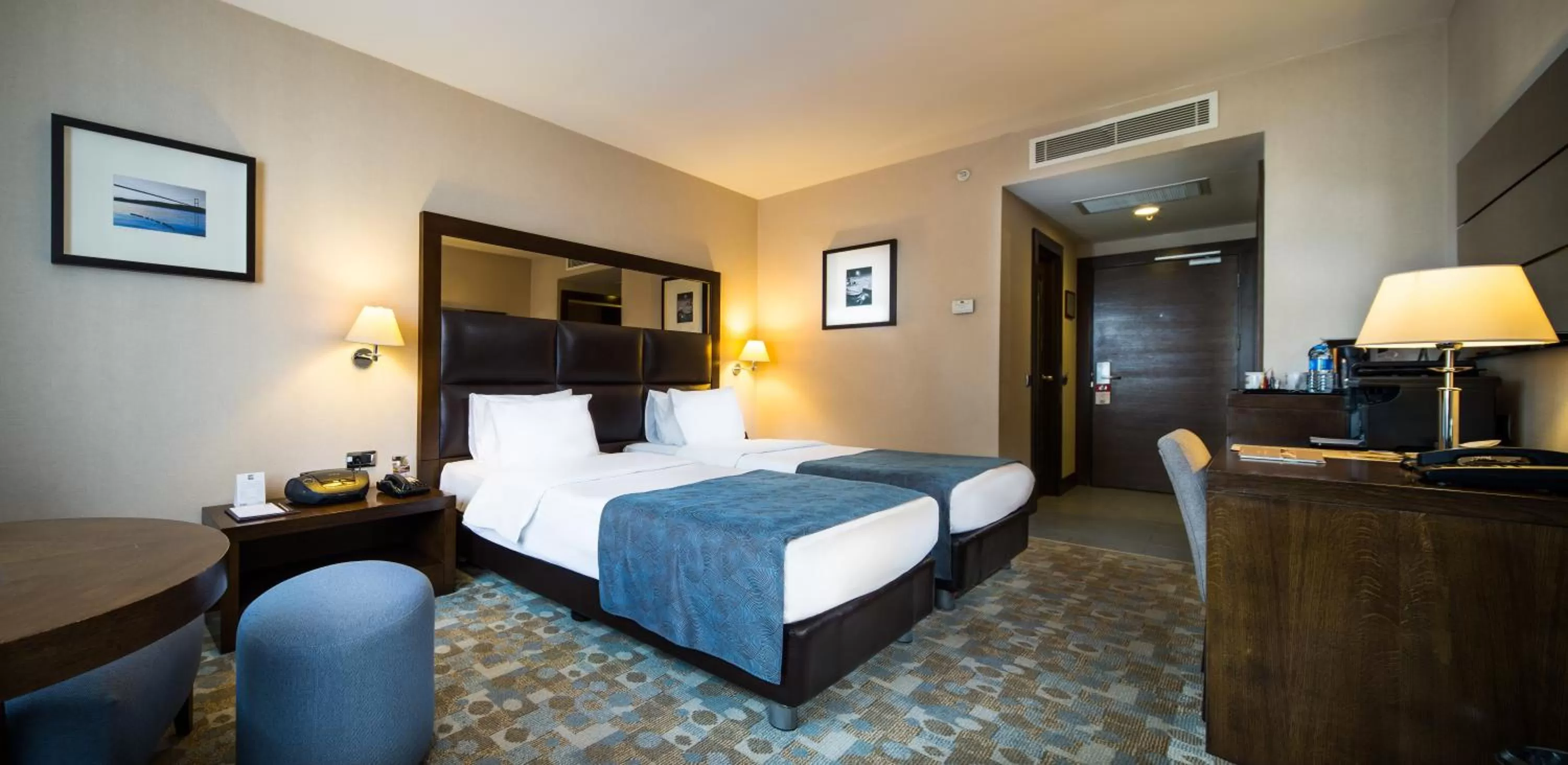 Bed in Midtown Hotel