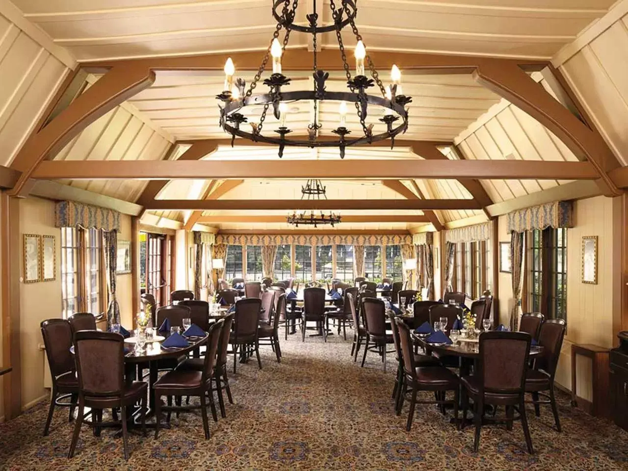 Restaurant/Places to Eat in UCLA Lake Arrowhead Lodge
