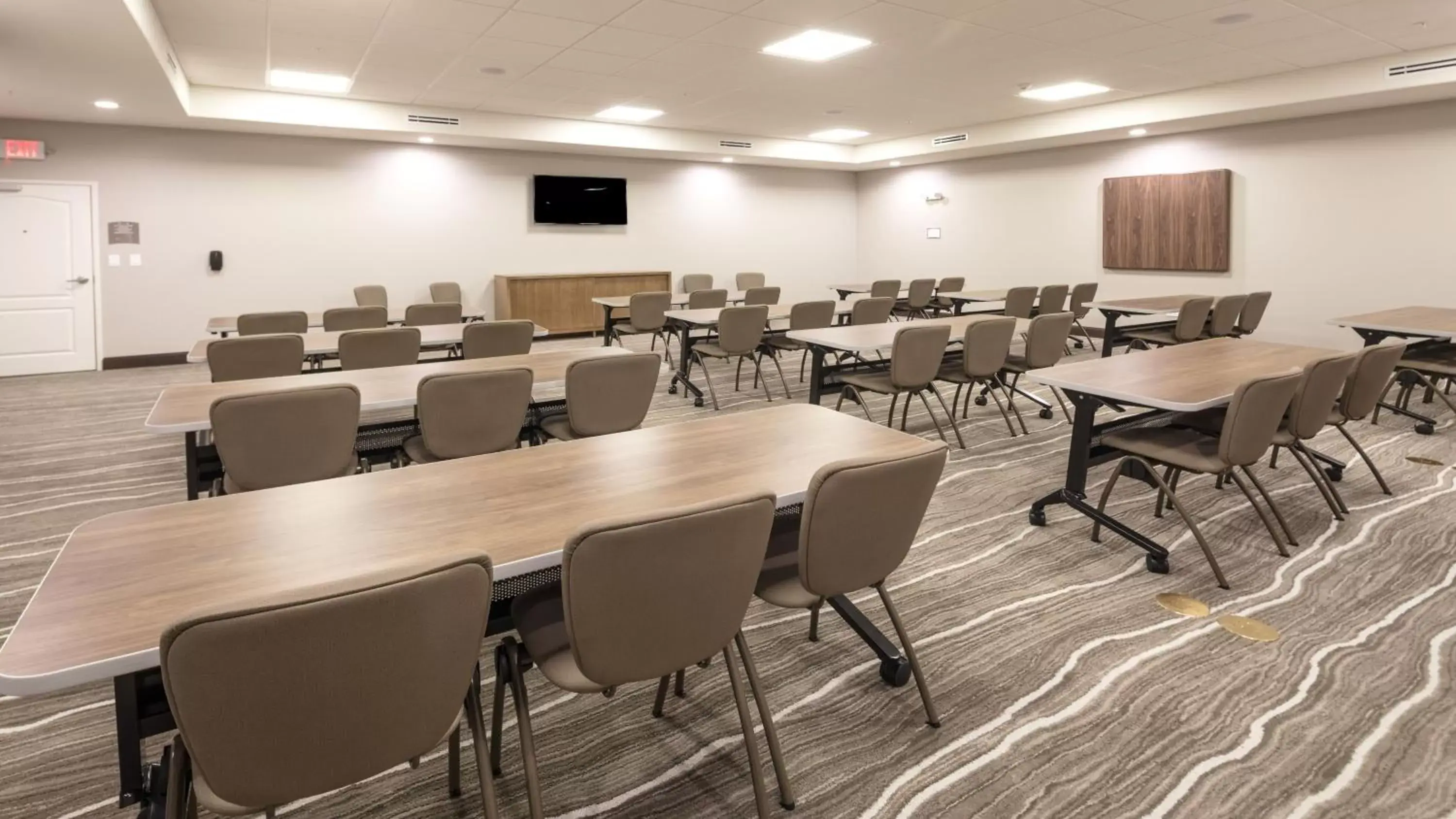 Meeting/conference room in Staybridge Suites Waco South - Woodway, an IHG Hotel