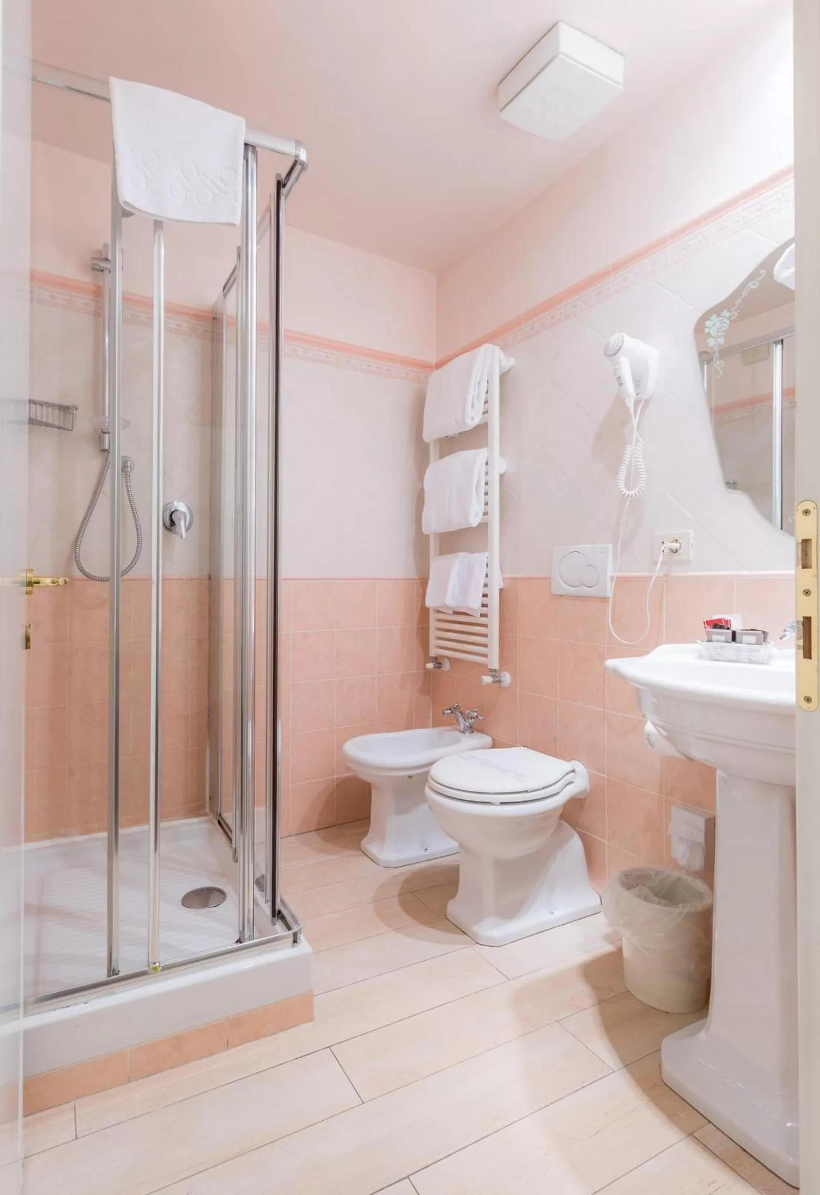 Bathroom in Hotel Torre Guelfa Palazzo Acciaiuoli