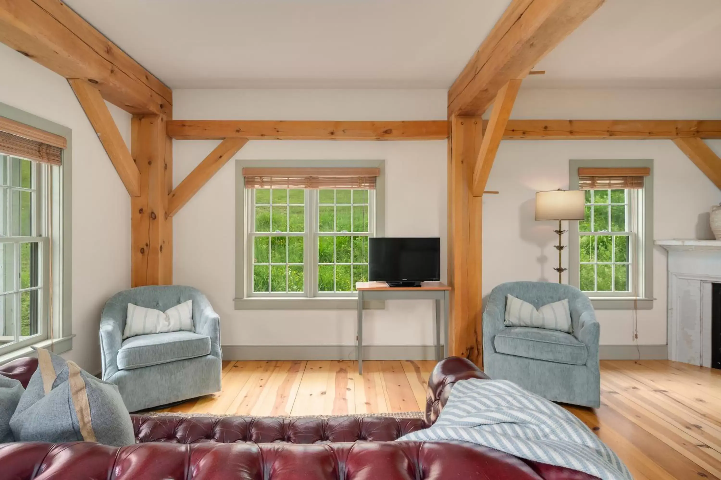 Living room, Seating Area in Inn at Silver Maple Farm