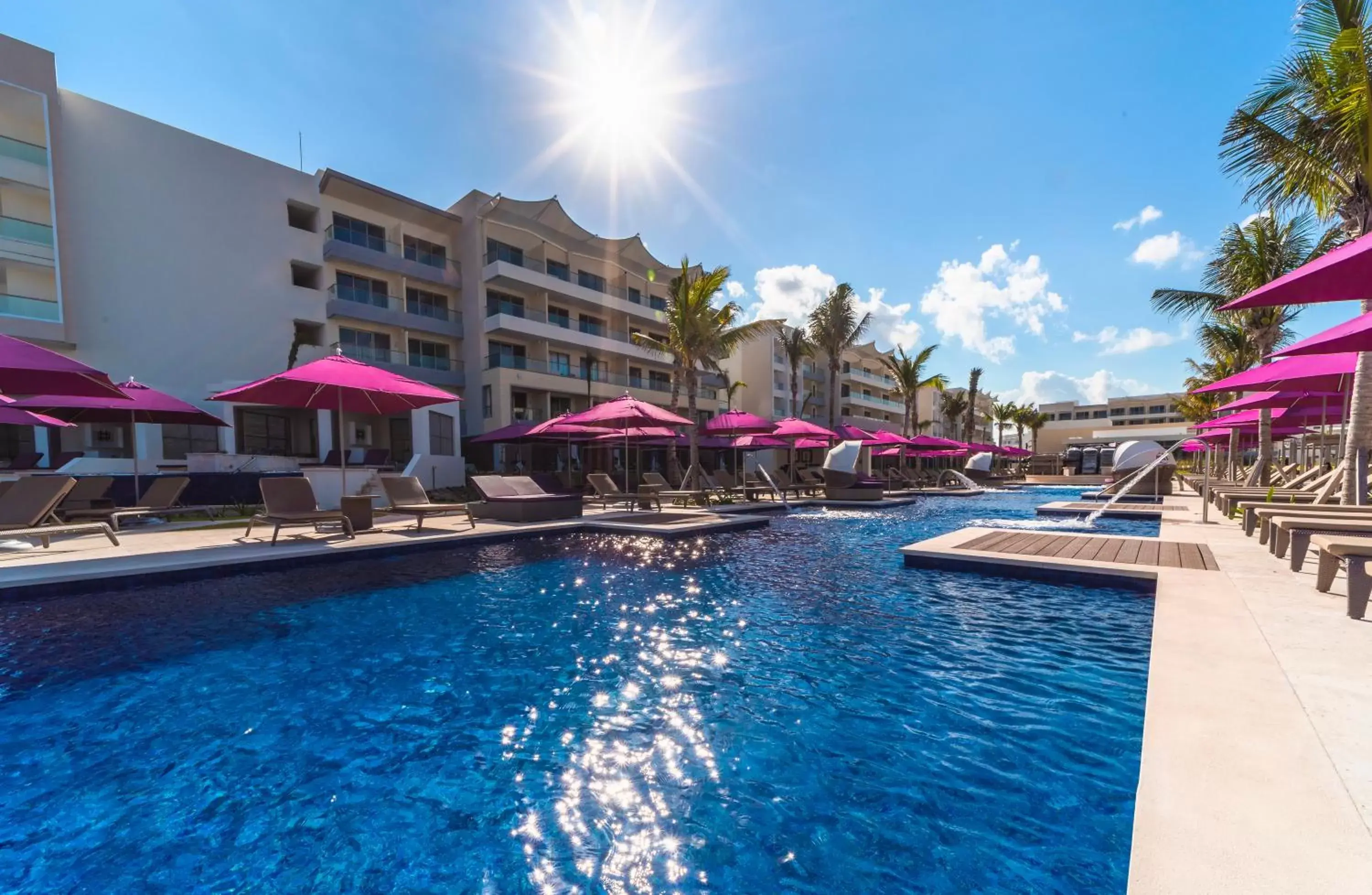 Swimming Pool in Planet Hollywood Cancun, An Autograph Collection All-Inclusive Resort