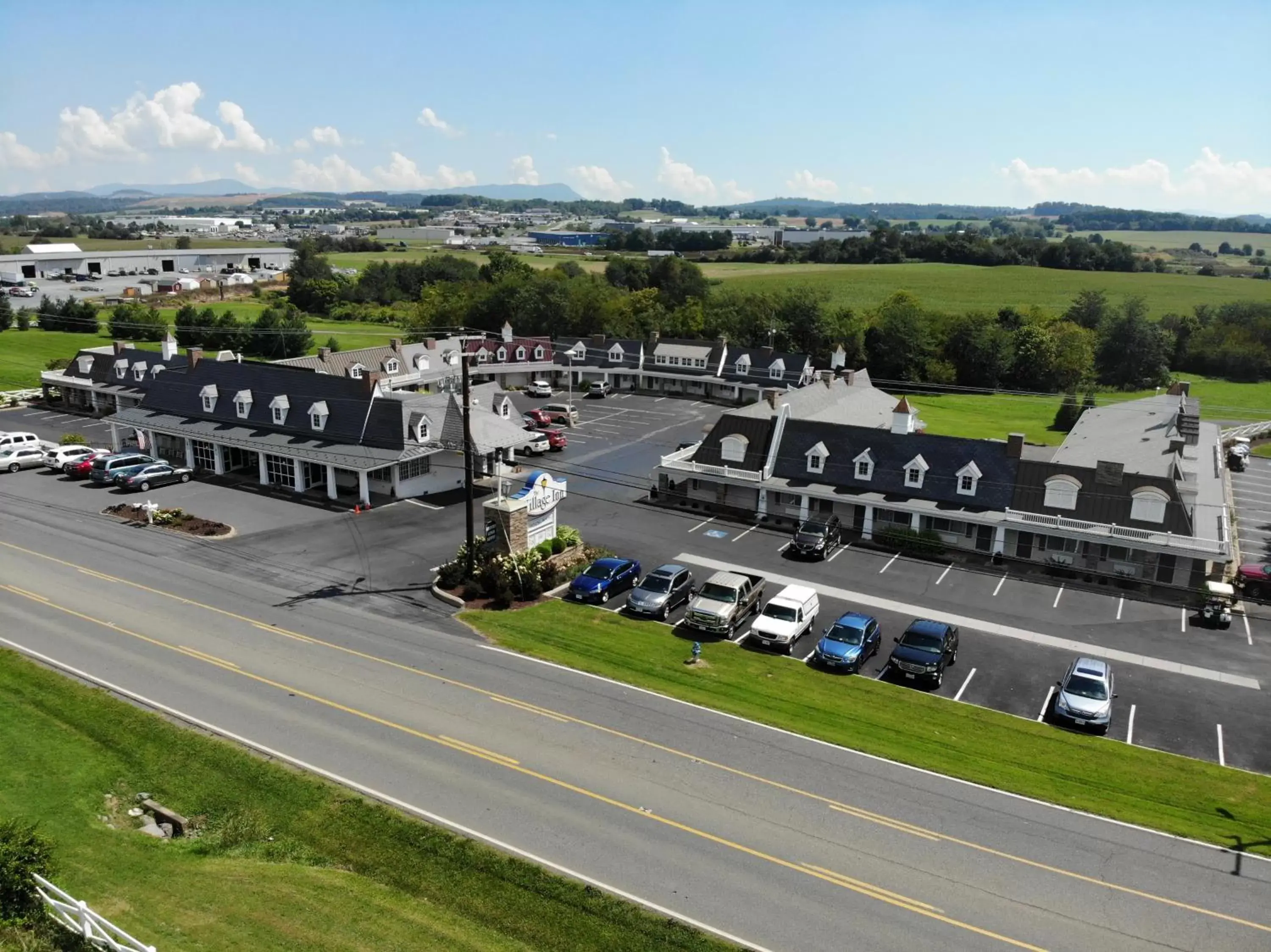 Bird's eye view, Bird's-eye View in The Village Inn