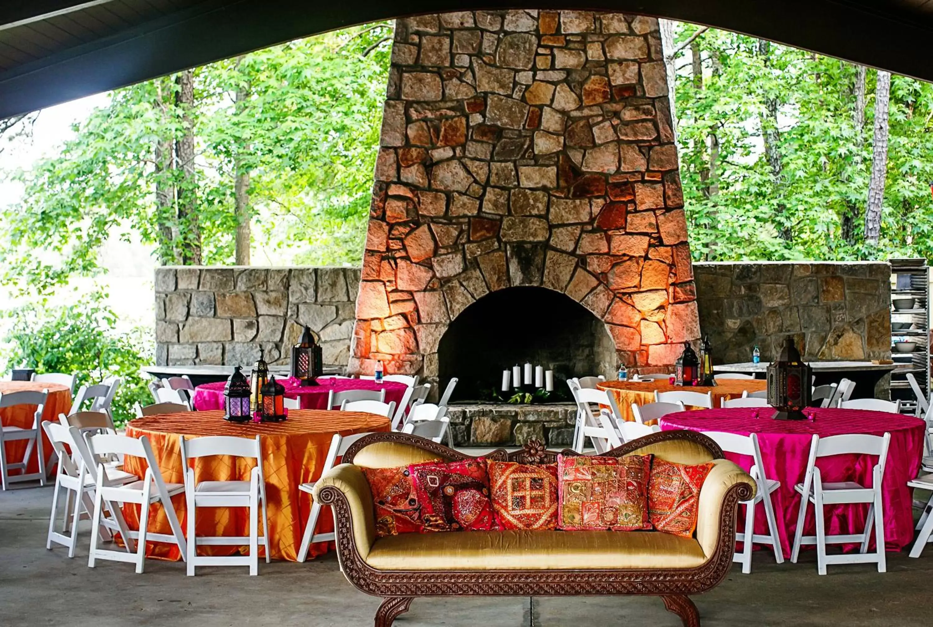 Balcony/Terrace, Restaurant/Places to Eat in Atlanta Evergreen Lakeside Resort