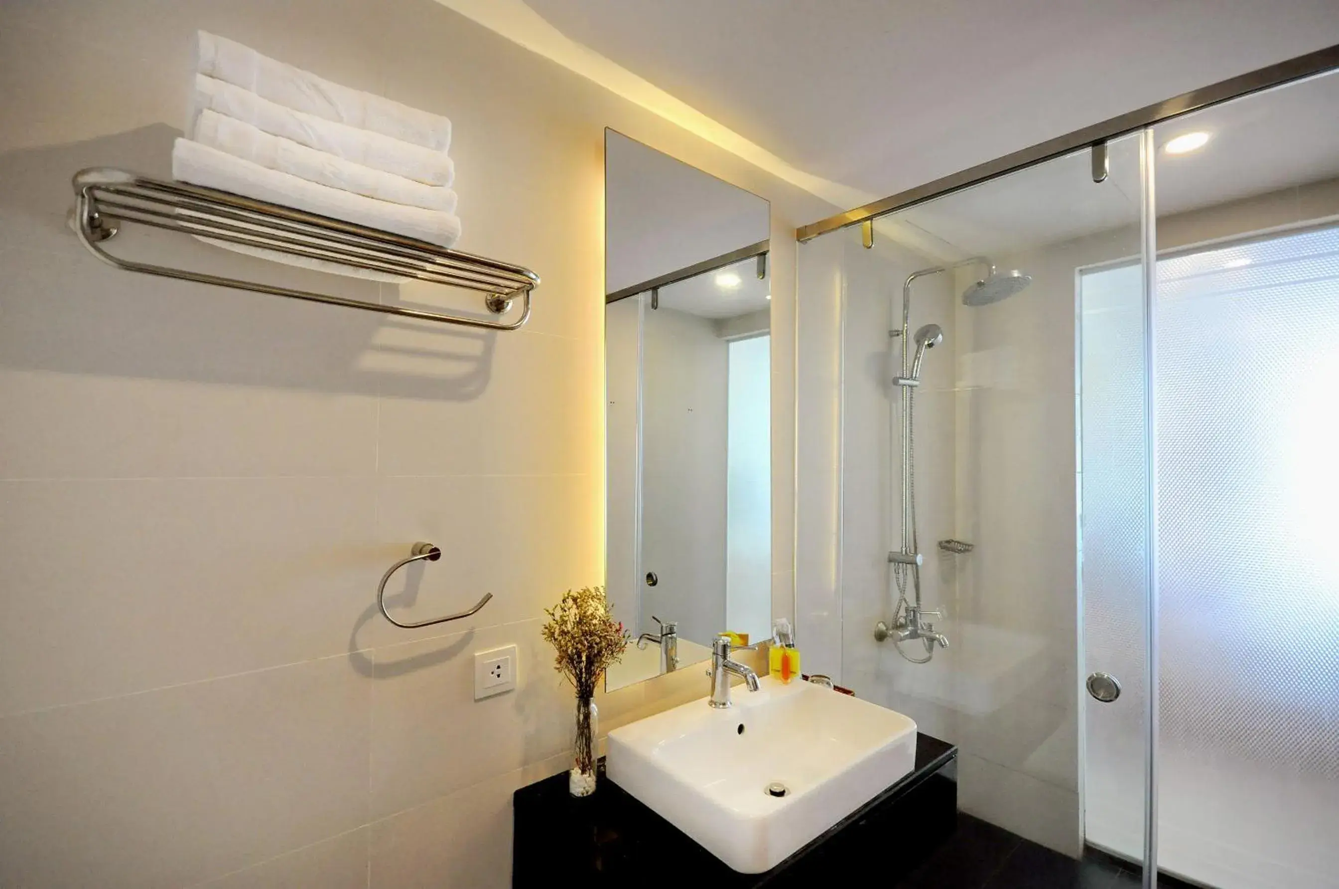 Bathroom in Holi Beach Hotel & Apartments