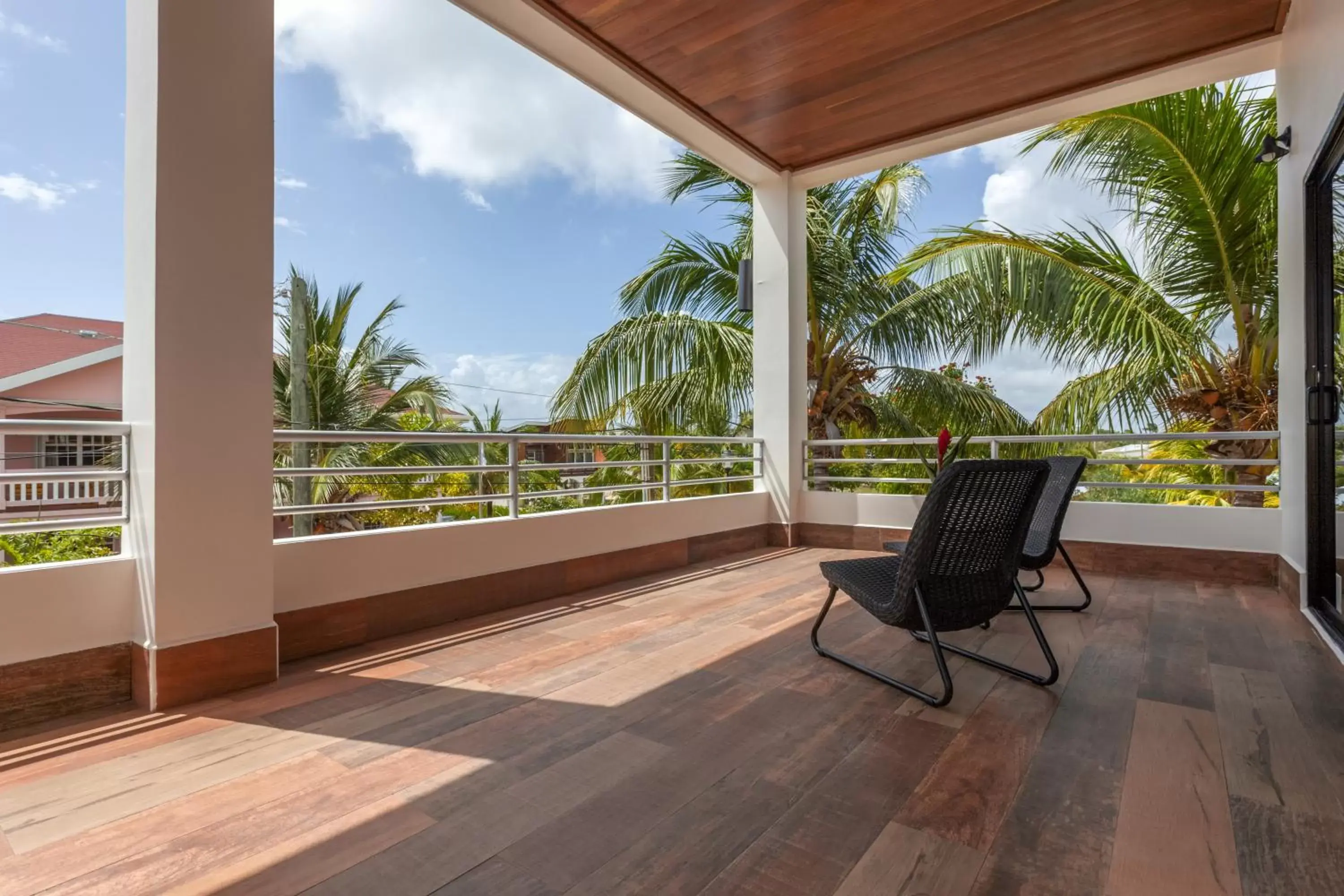 Balcony/Terrace in The Ellysian Boutique Hotel