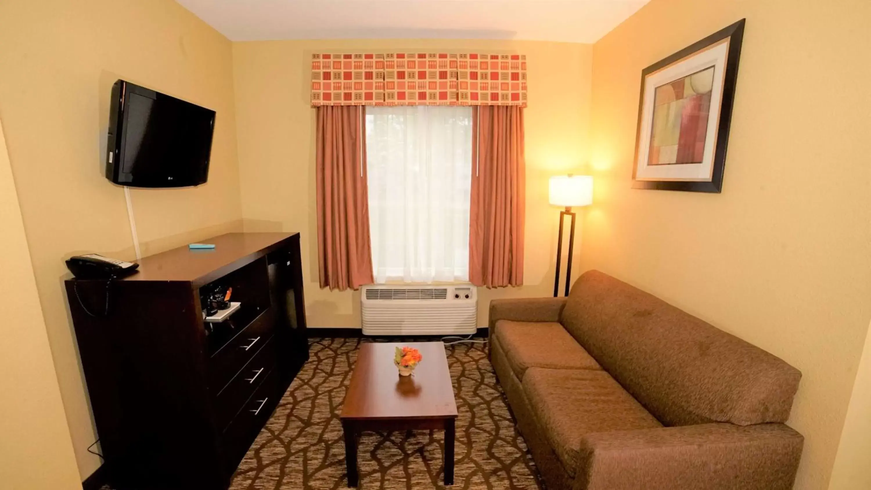 Photo of the whole room, Seating Area in Best Western Joliet Inn & Suites