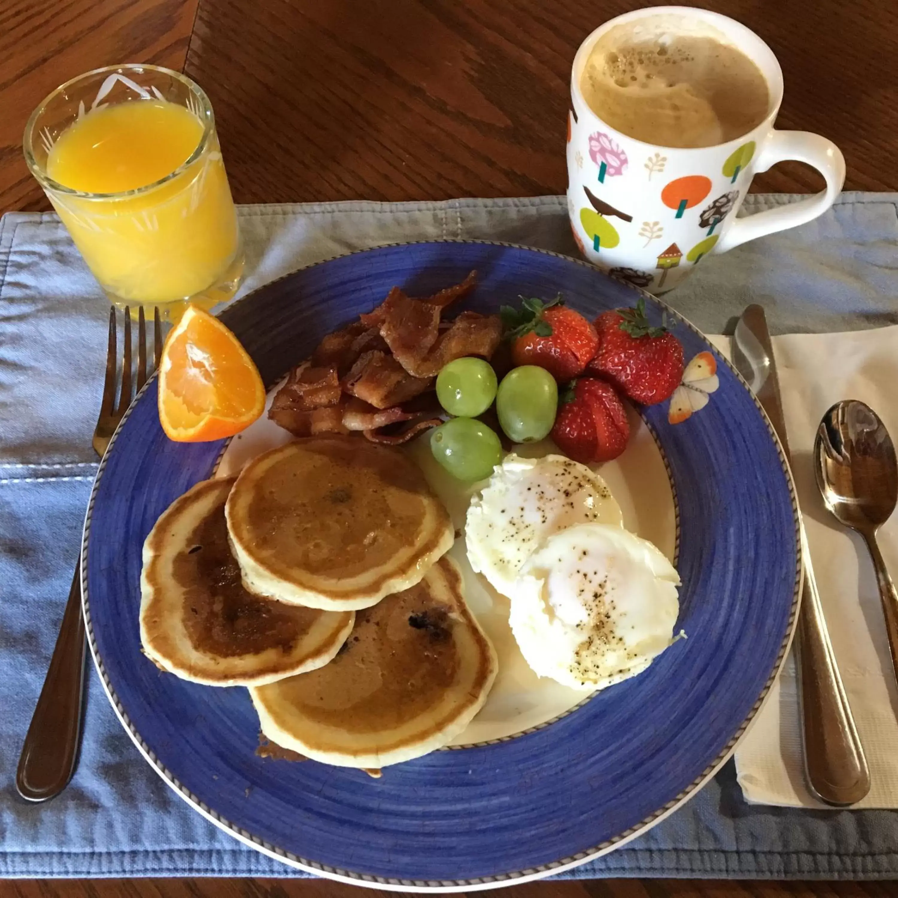 Breakfast in Bye the Bay Bed and Breakfast