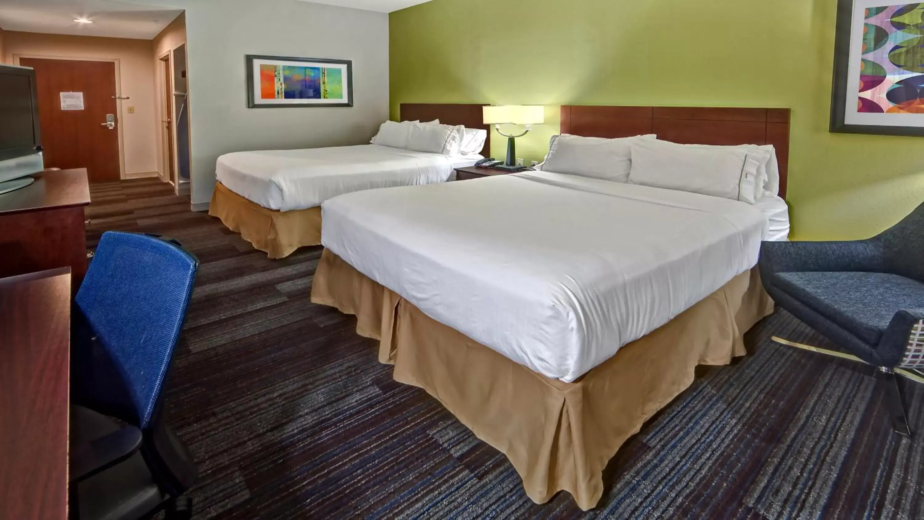 Photo of the whole room, Bed in Holiday Inn Express & Suites Cookeville, an IHG Hotel