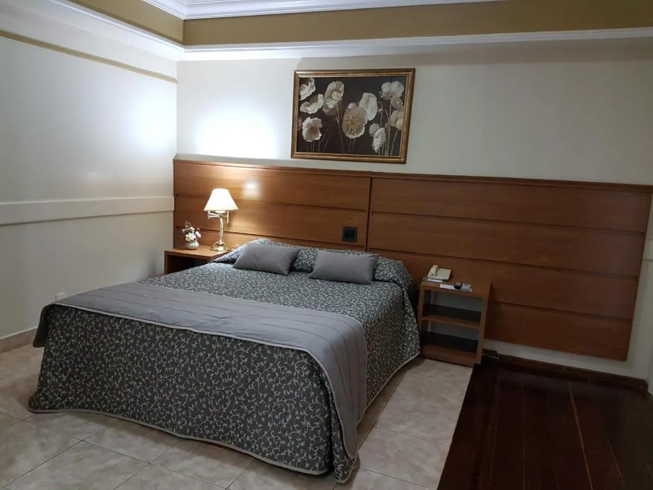 Bed in Tamareiras Park Hotel