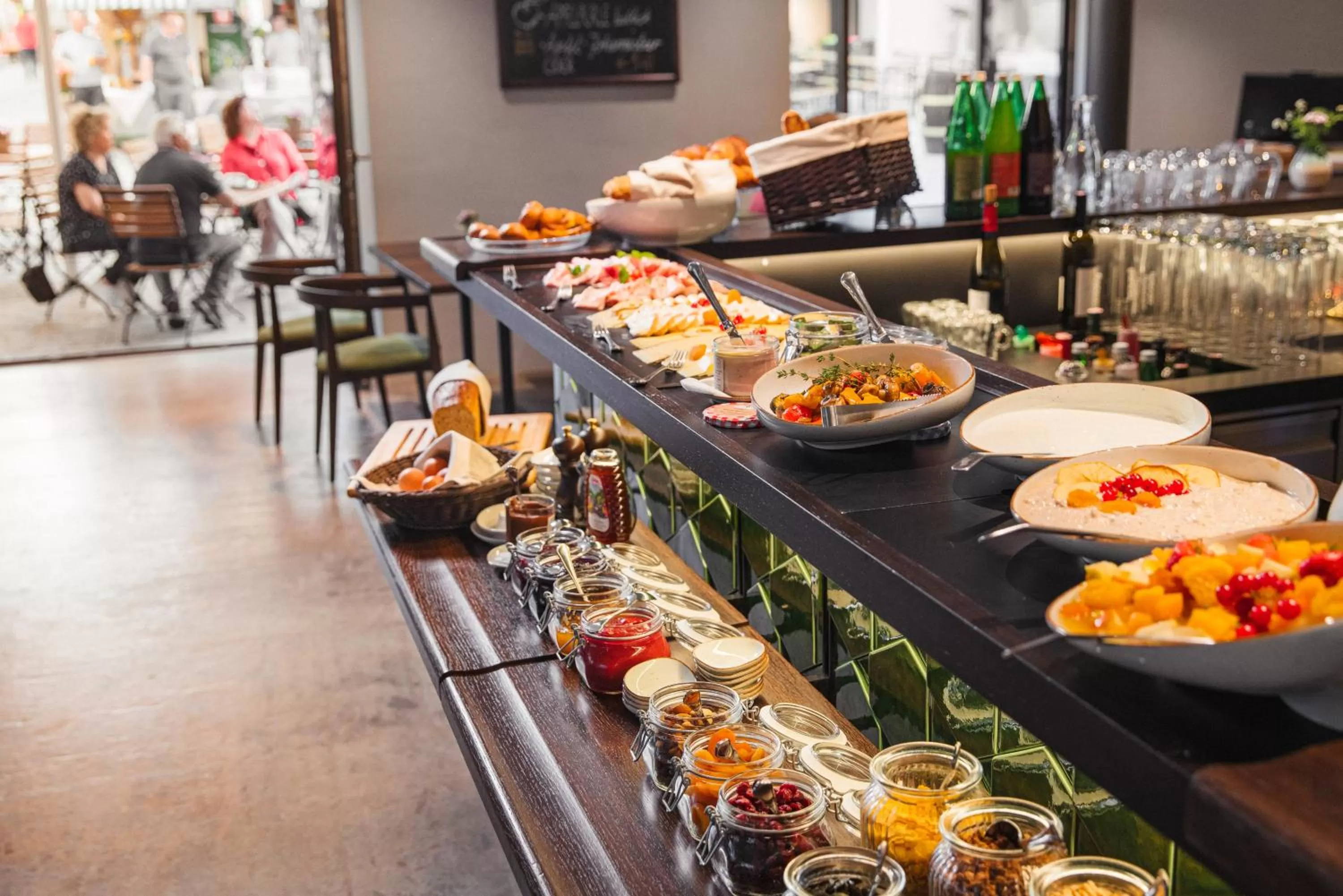 Food and drinks in Boutique Hotel das TSCHOFEN