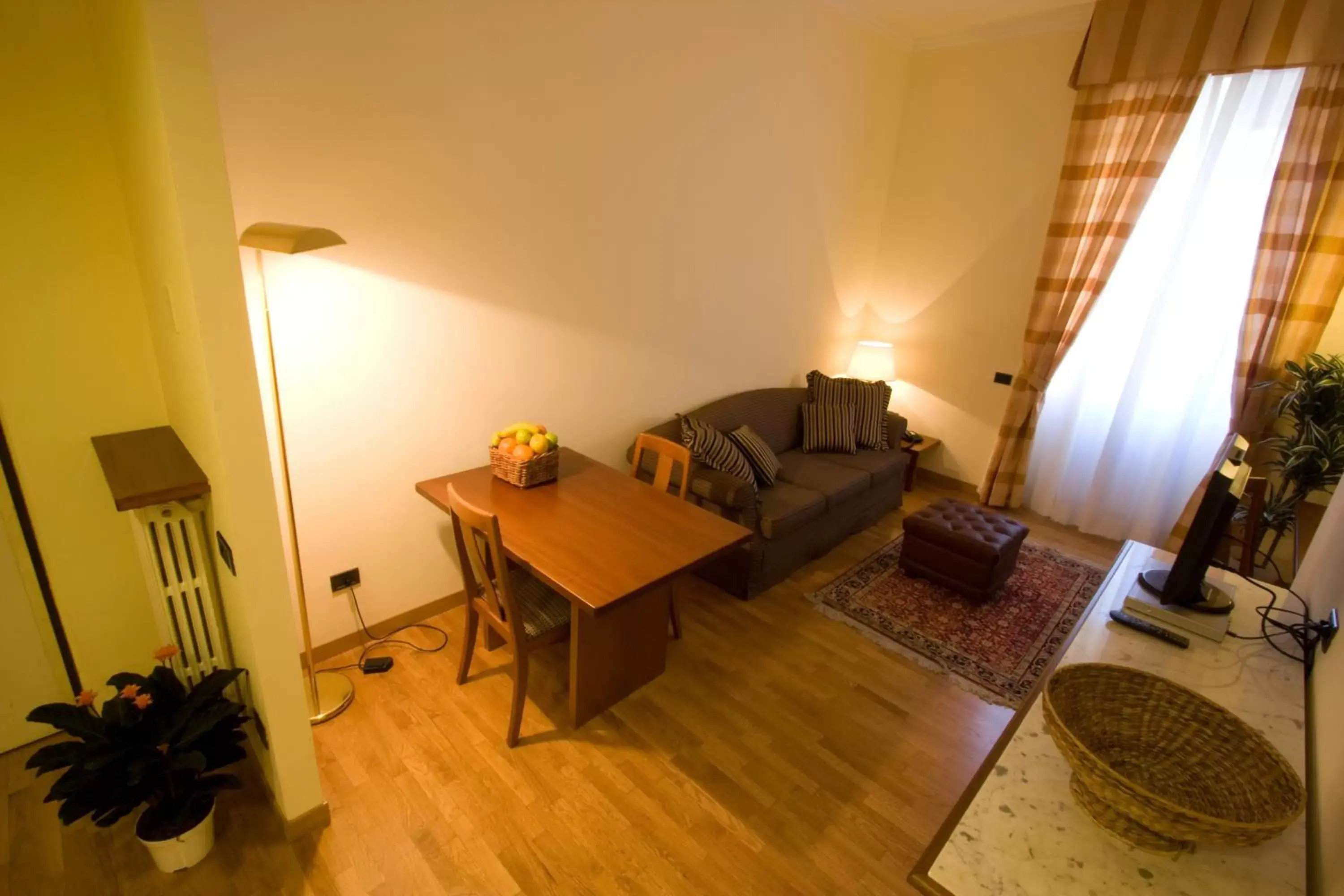 Living room, Dining Area in Residence De La Gare