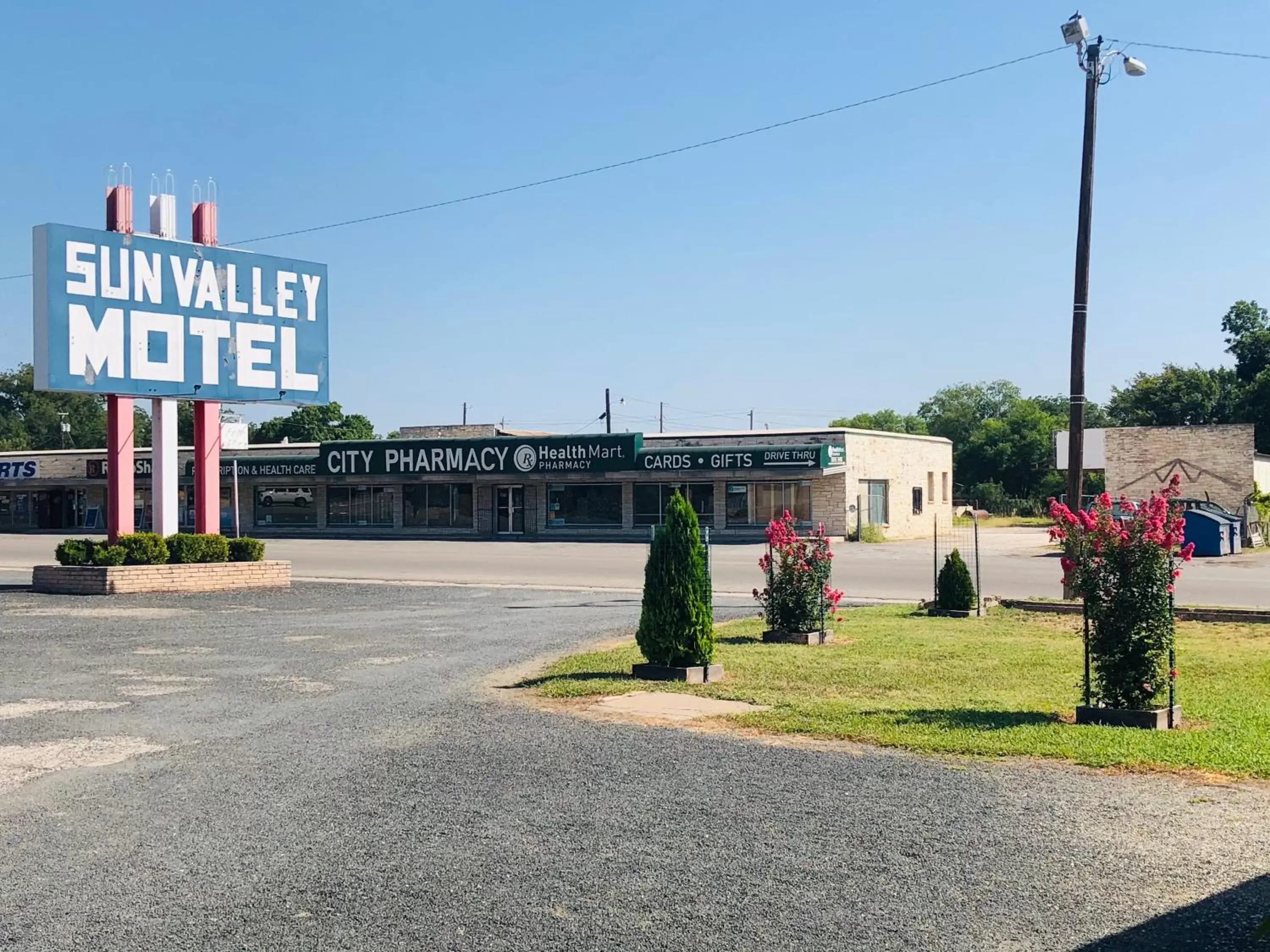 Property logo or sign in Sun Valley Motel Junction