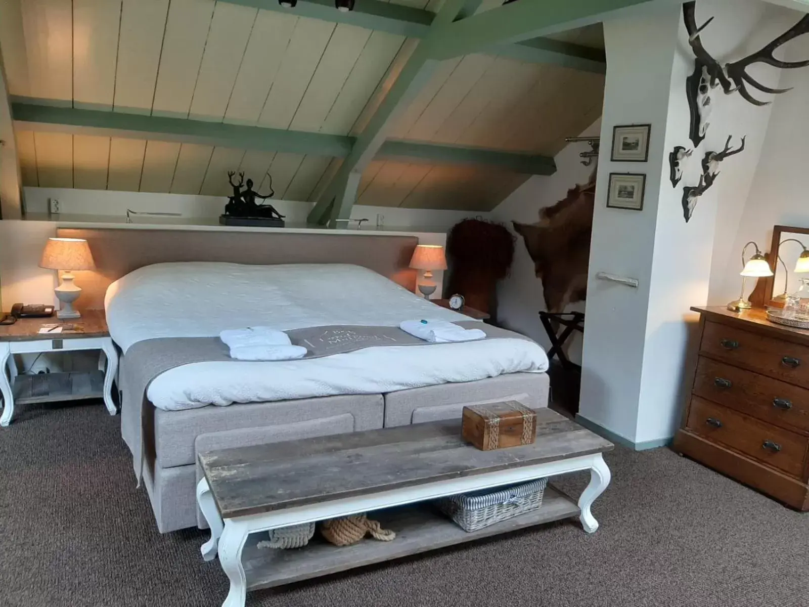 Double Room with Private Bathroom in B&B en SPA Landgoed Matanze Double Room with Private Bathroom in B&B en SPA Landgoed Matanze