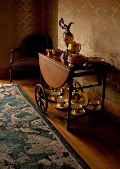 Decorative detail in Hydrangea Inn