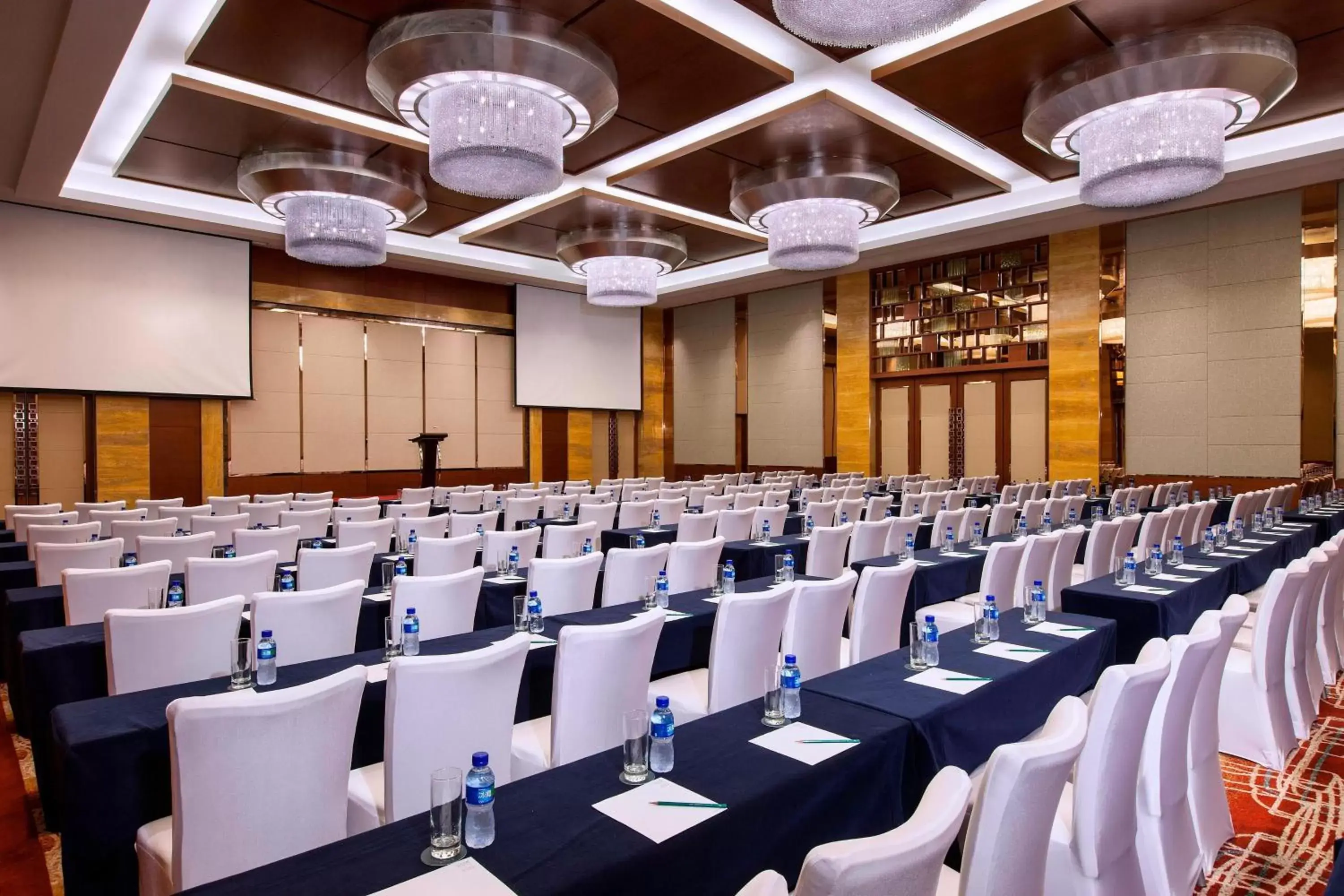 Meeting/conference room in Four Points by Sheraton Suzhou