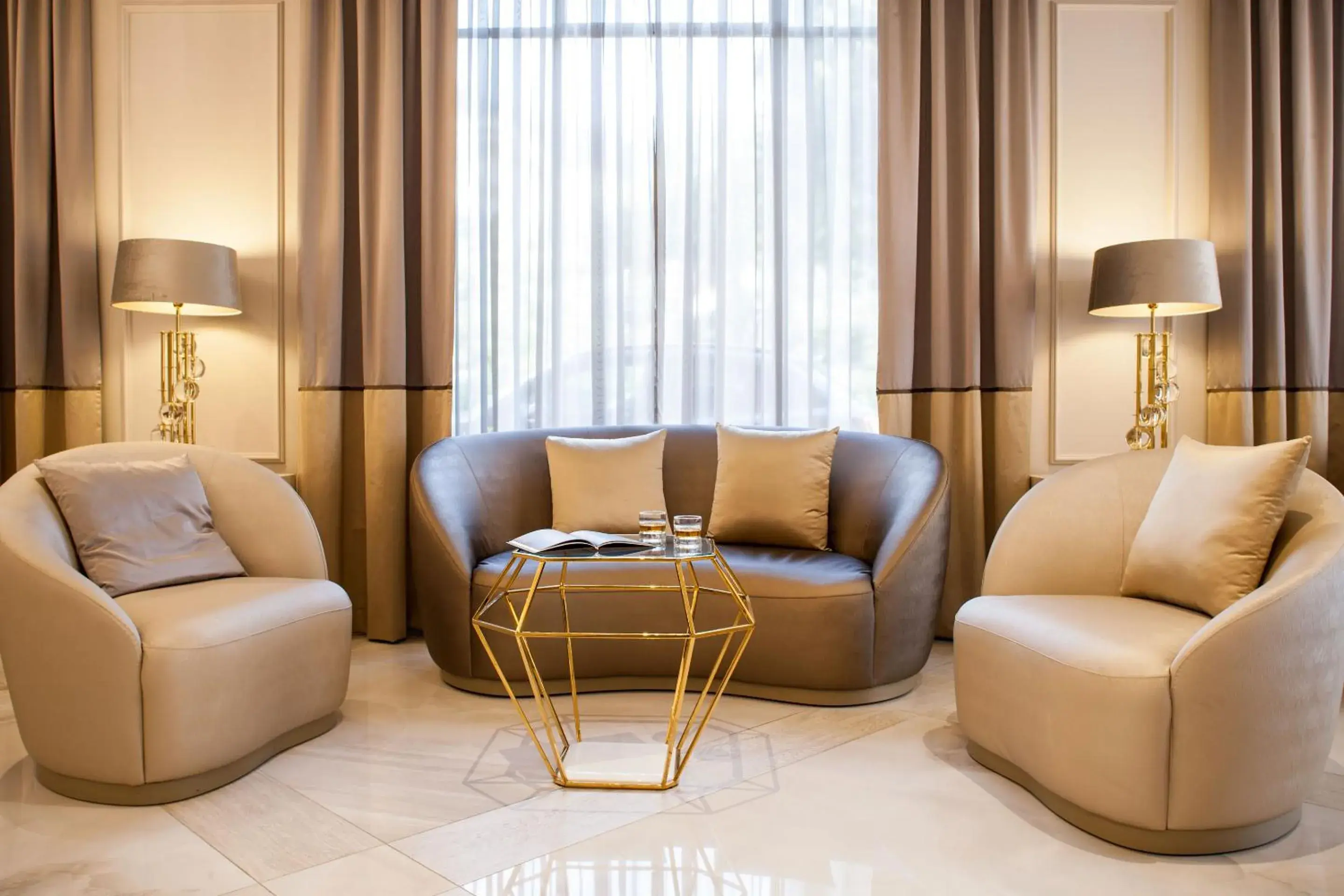 Communal lounge/ TV room, Seating Area in Hotel Dei Fiori Restaurant - Meeting & Spa