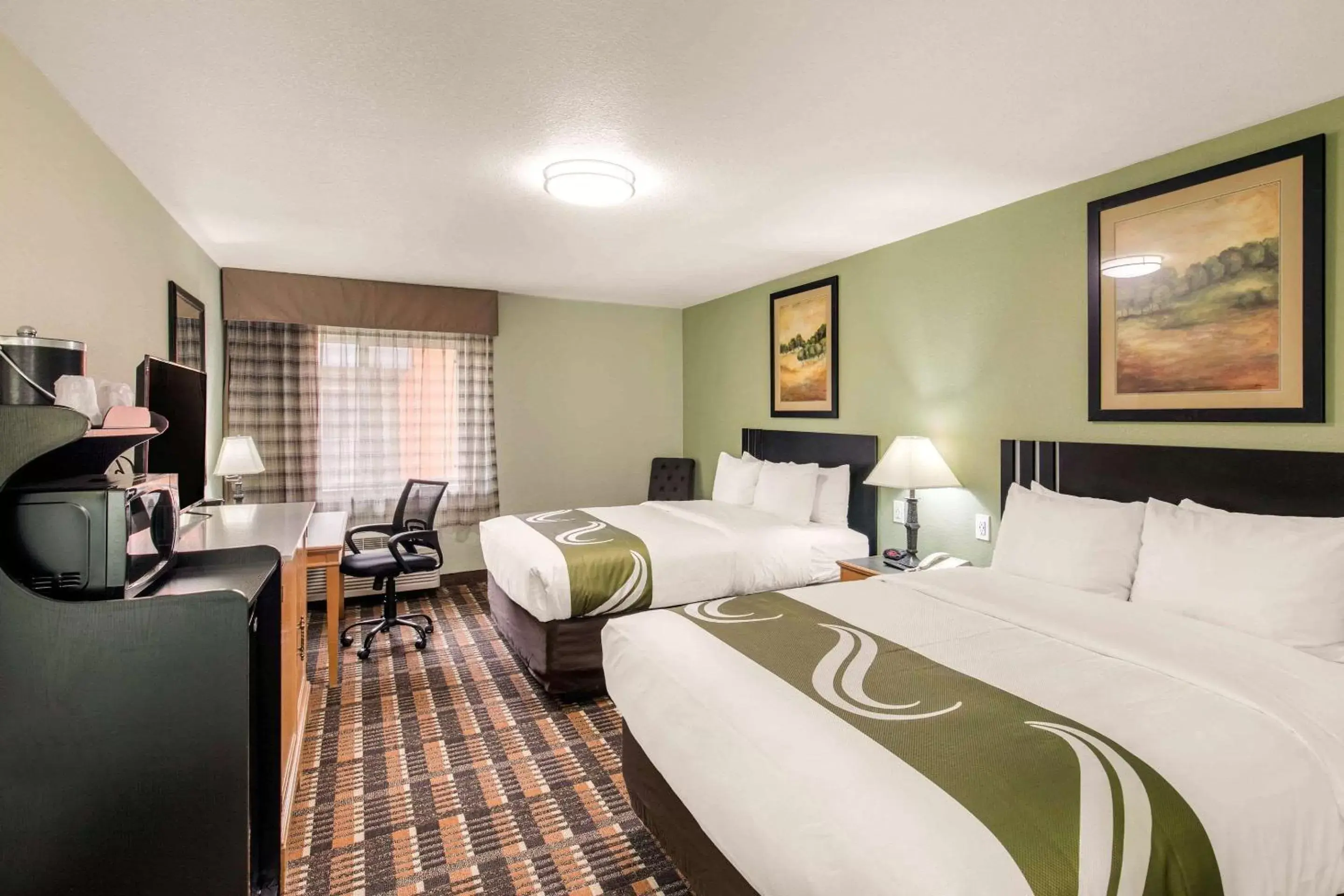 Photo of the whole room in Quality Inn & Suites Plano