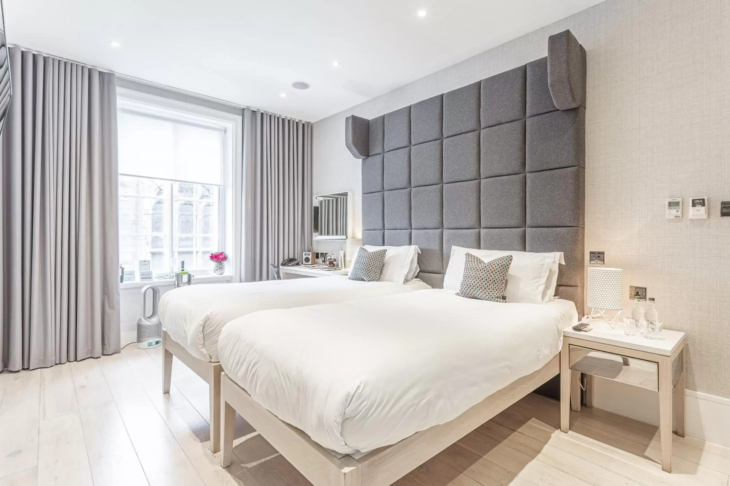 Bed in The Inn on the Mile Bed in The Inn on the Mile