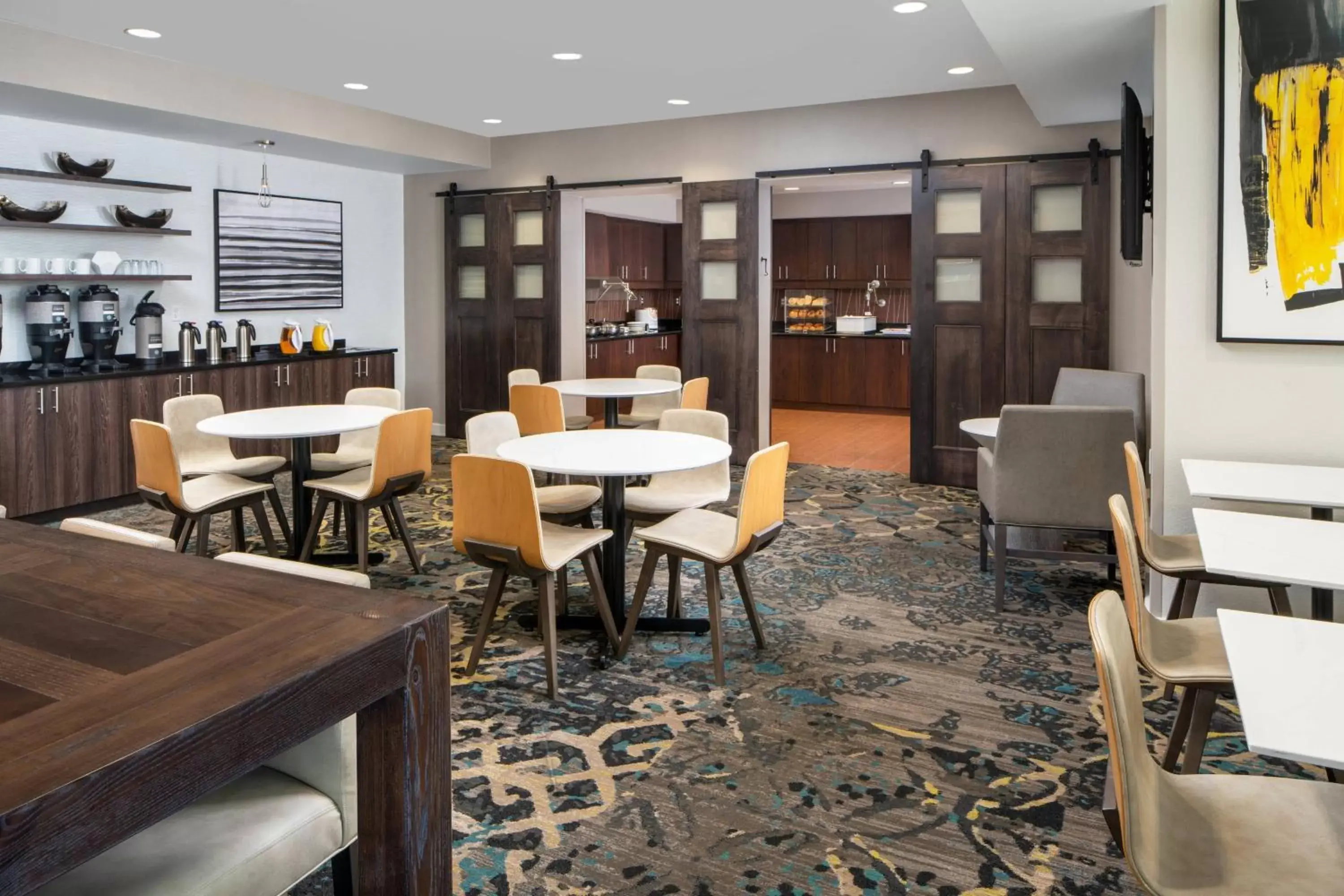 Breakfast, Restaurant/Places to Eat in Residence Inn by Marriott Covington Northshore