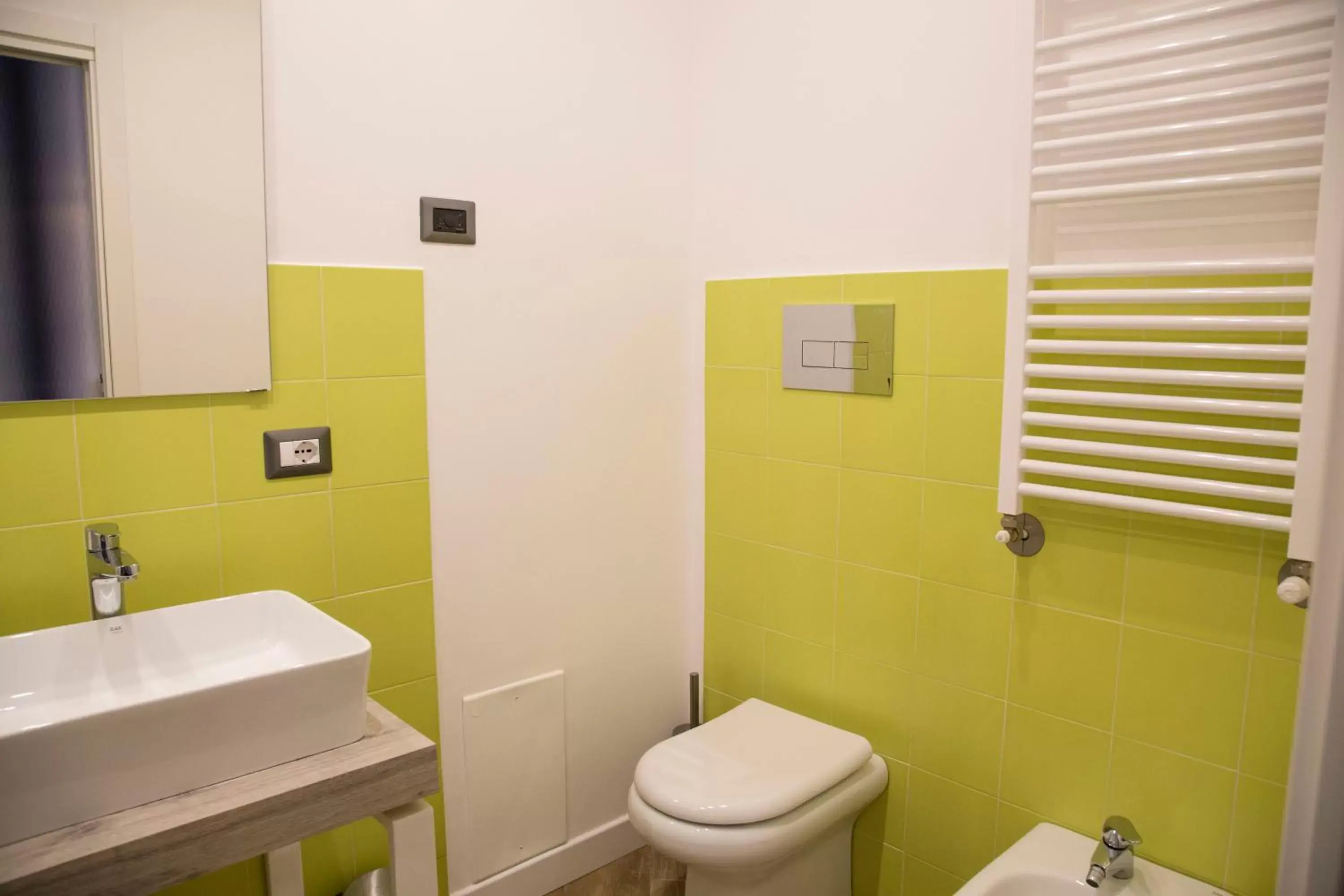 Bathroom in Garibaldi Rooms