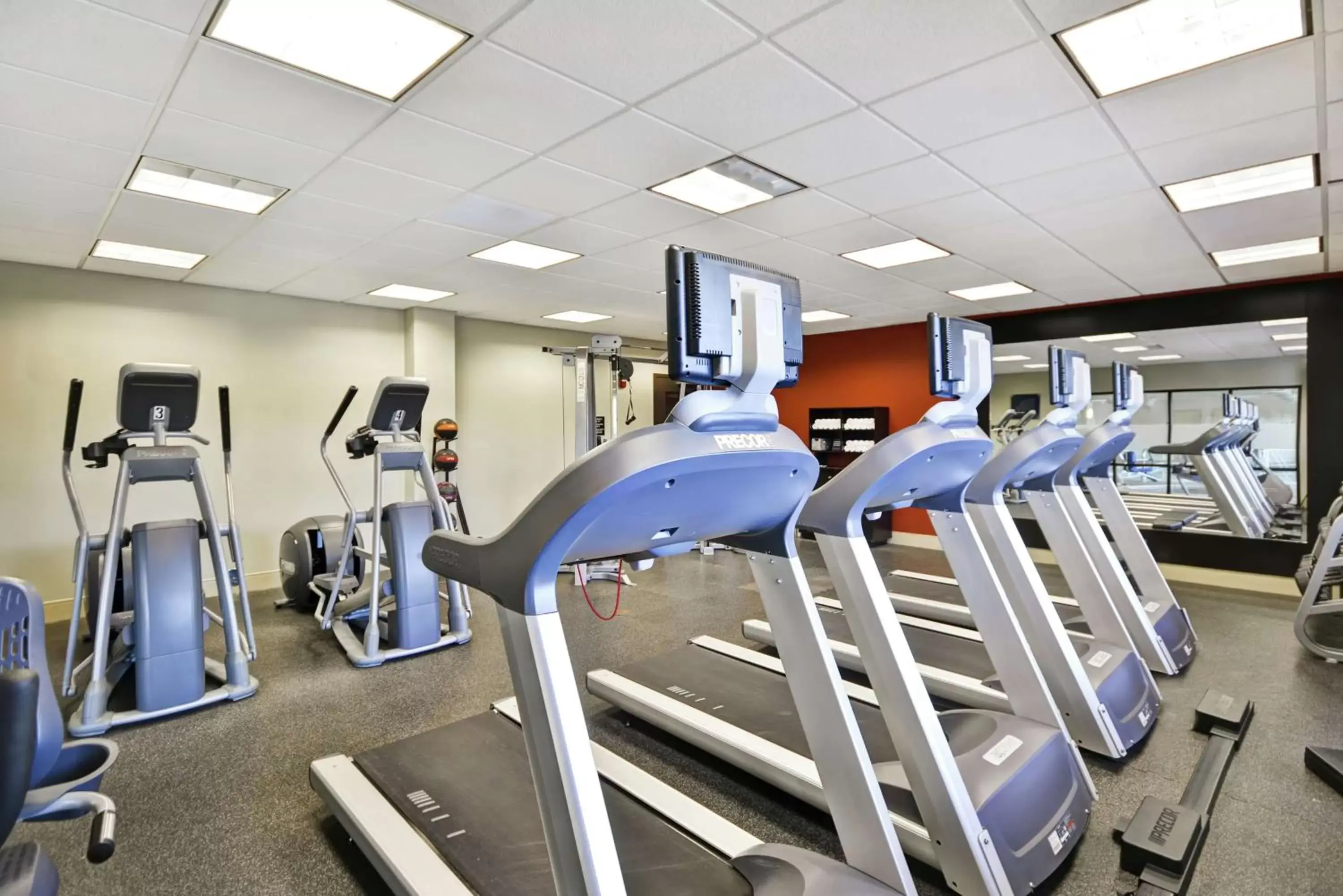 Fitness centre/facilities, Fitness Center/Facilities in Hampton Inn & Suites Columbus-Easton Area