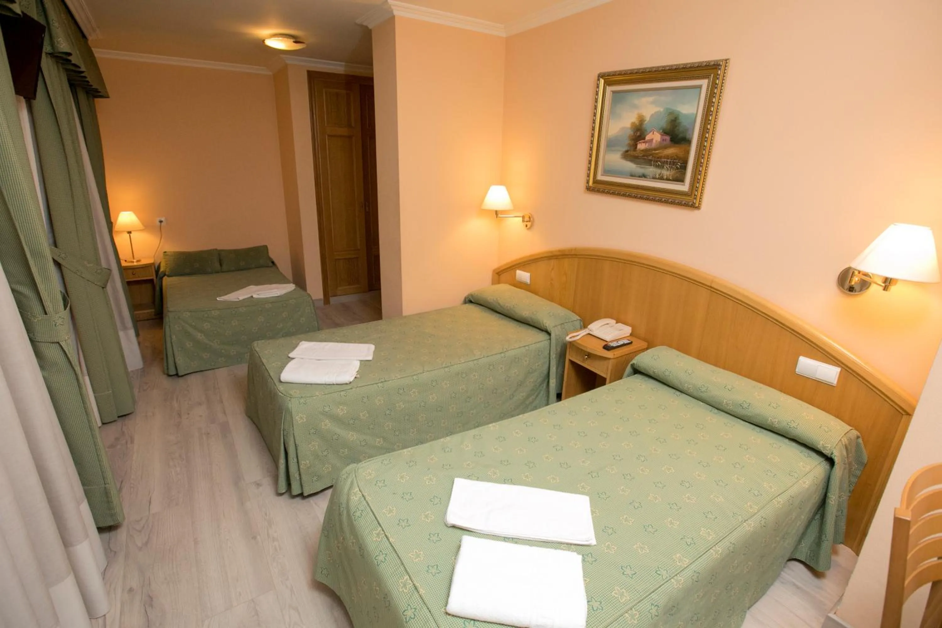 Photo of the whole room, Bed in Hotel PAYRO