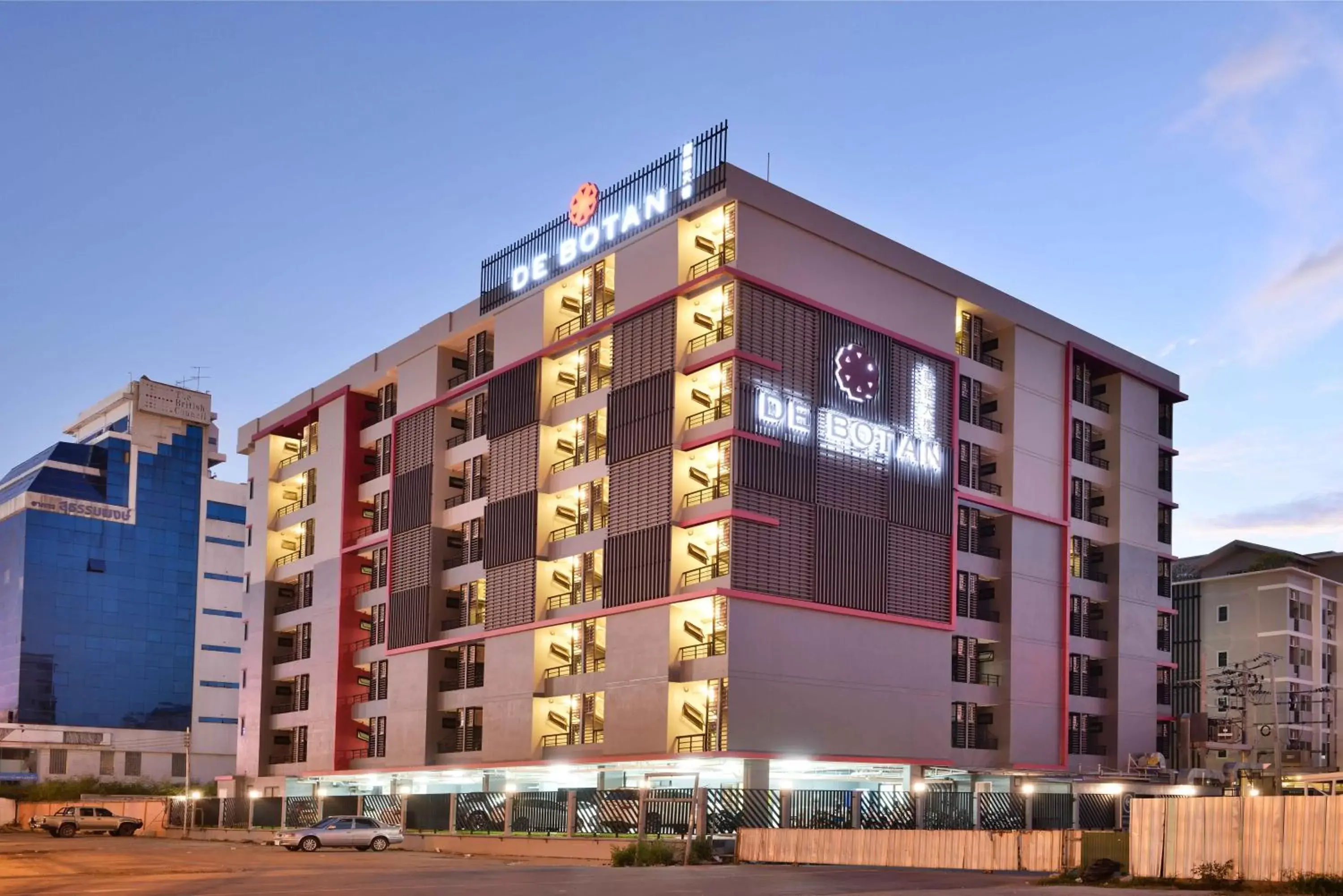 Off site, Property Building in De Botan Srinakarin Hotel & Residence