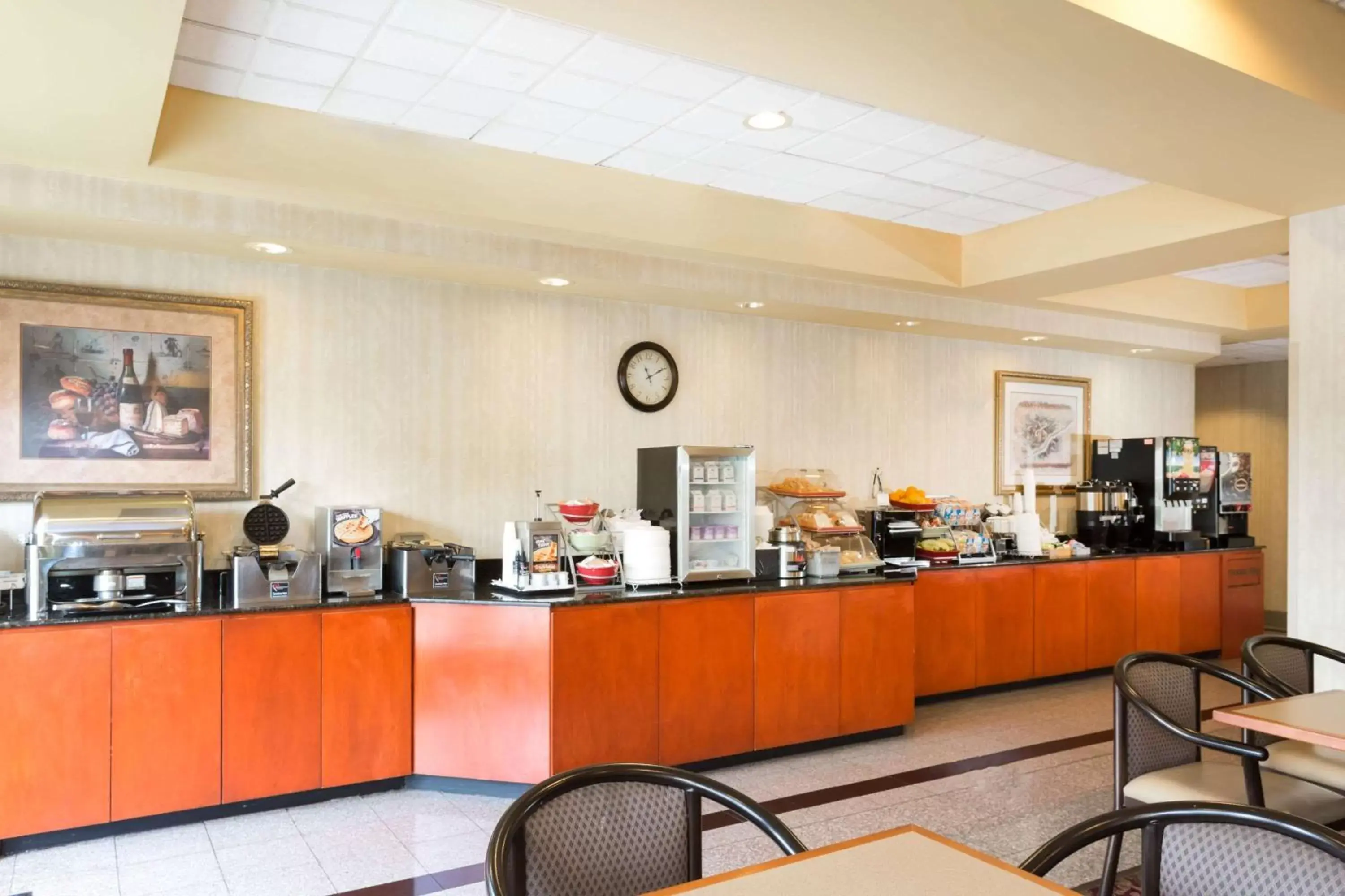 Restaurant/Places to Eat in Wingate By Wyndham - Orlando International Airport