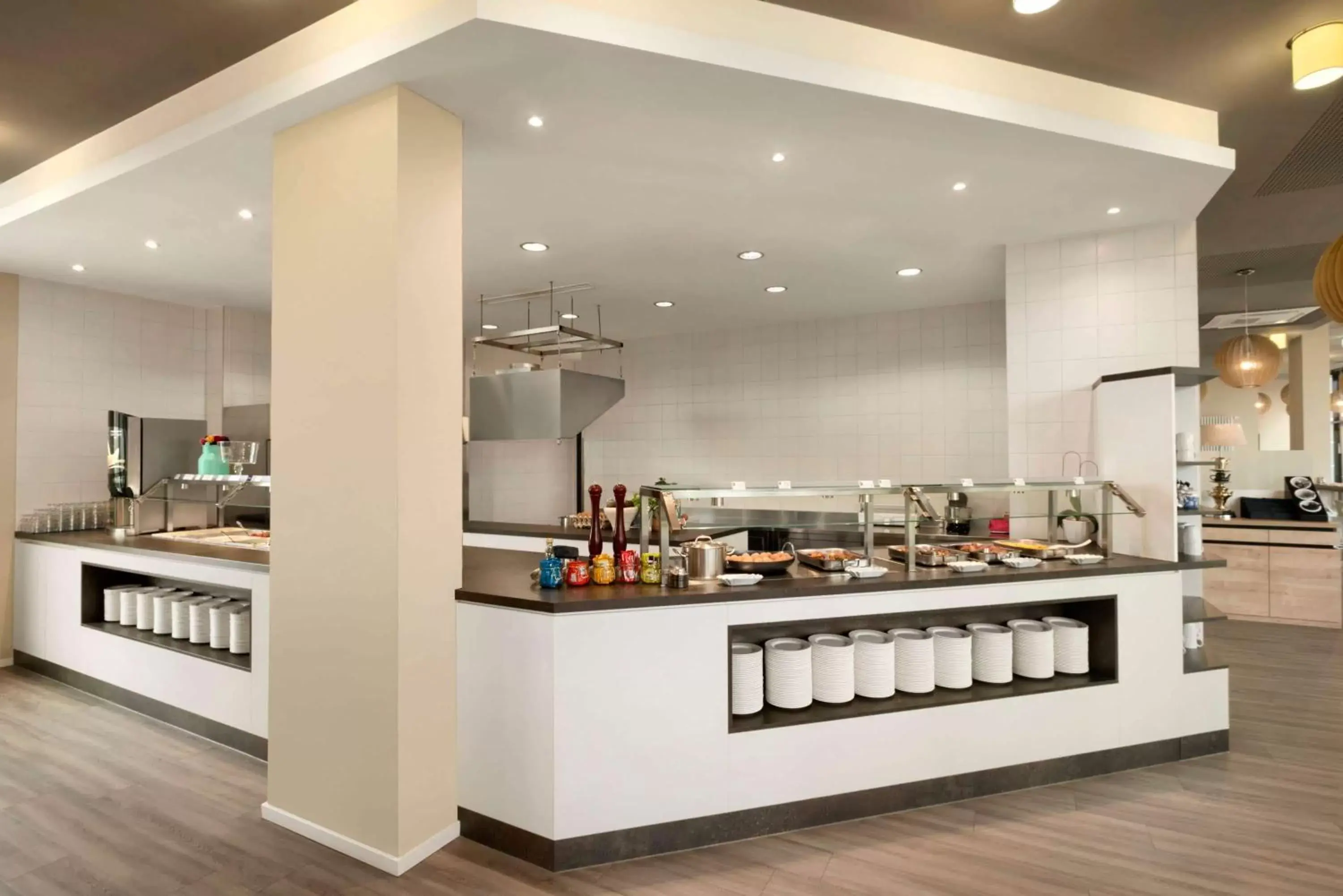 Restaurant/places to eat in Super 8 by Wyndham Munich City West Restaurant/places to eat in Super 8 by Wyndham Munich City West