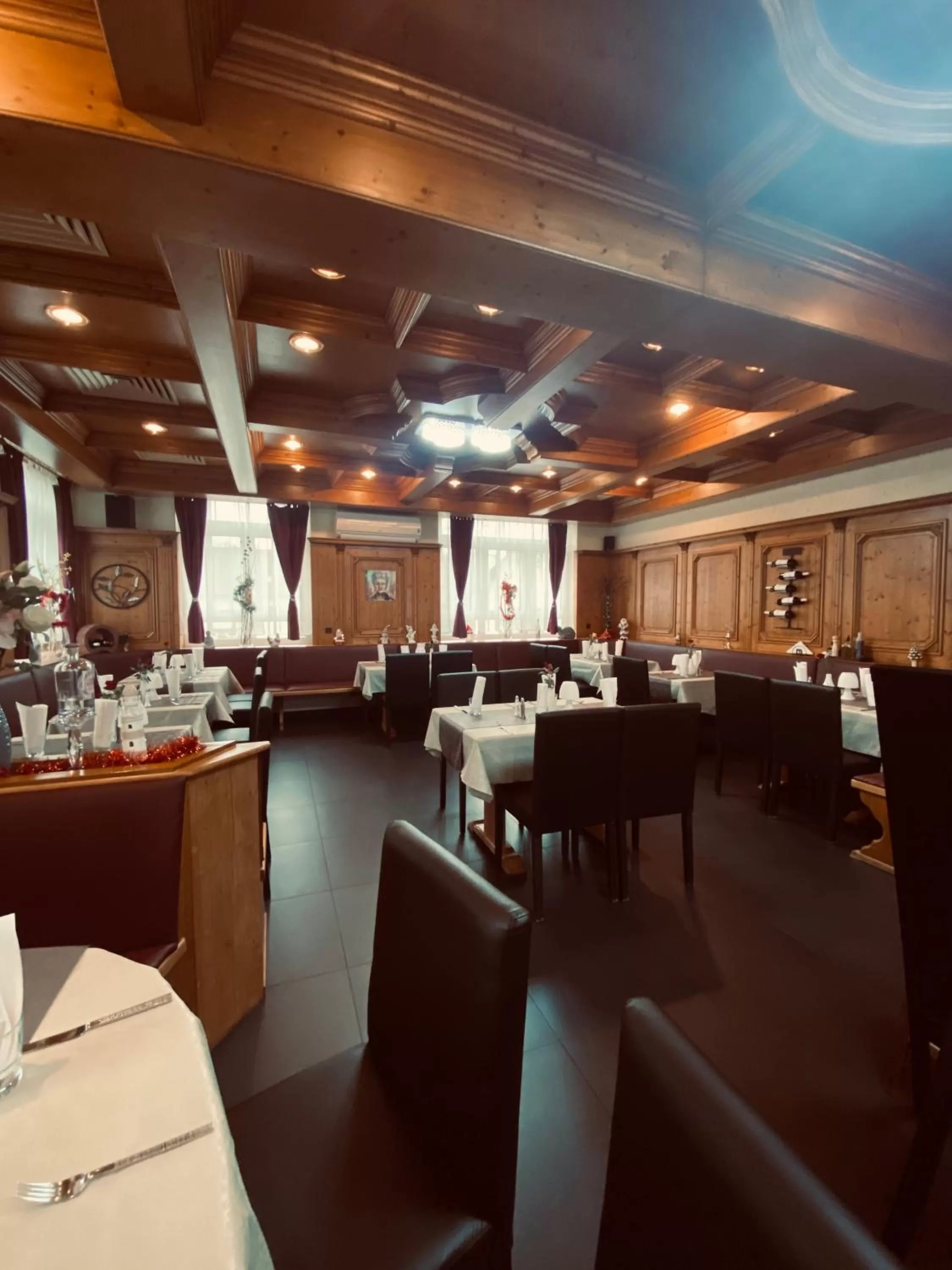 Restaurant/places to eat in E&D Hotel Rodgau