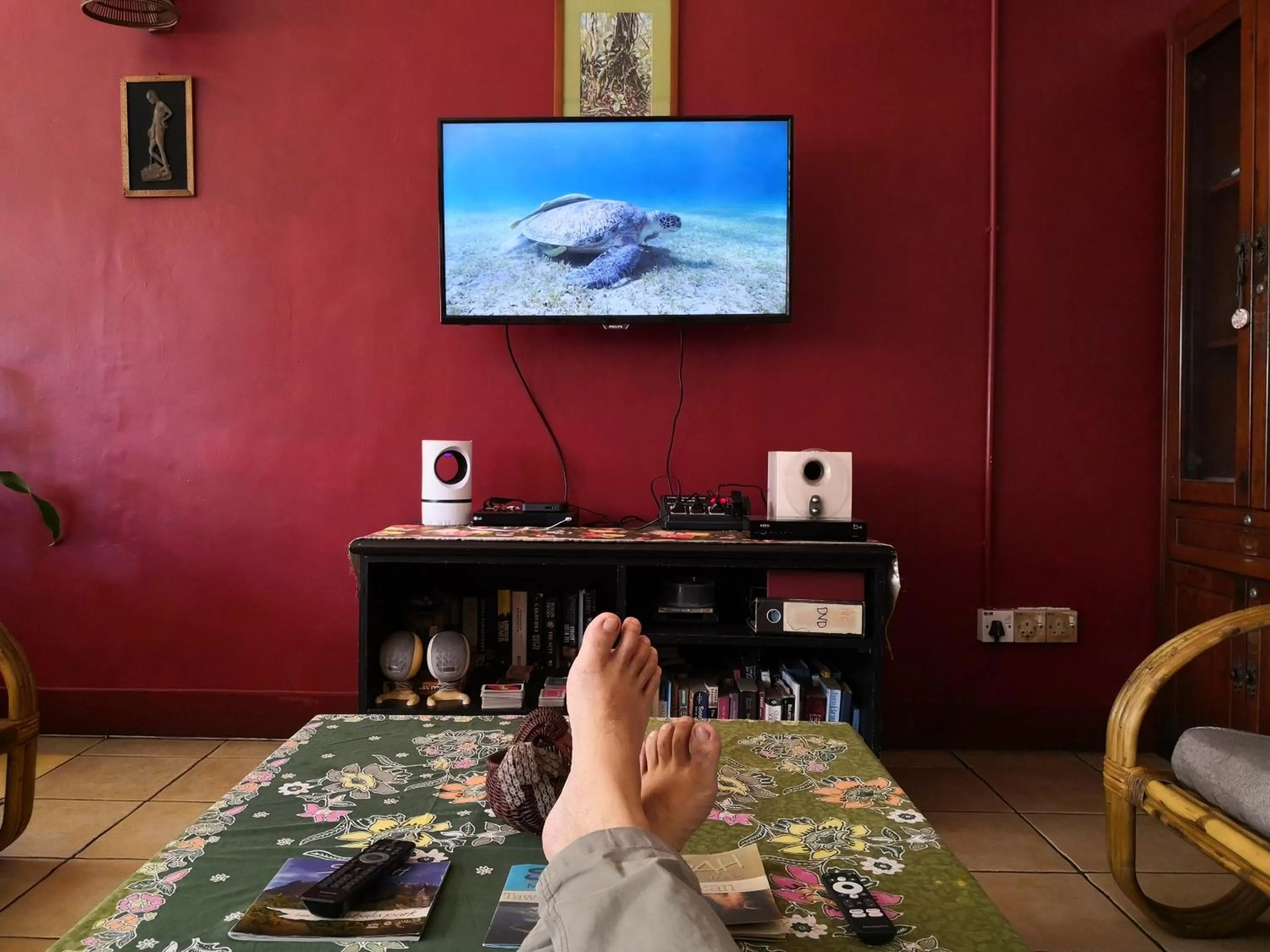 Communal lounge/ TV room in Akinabalu Youth Hostel