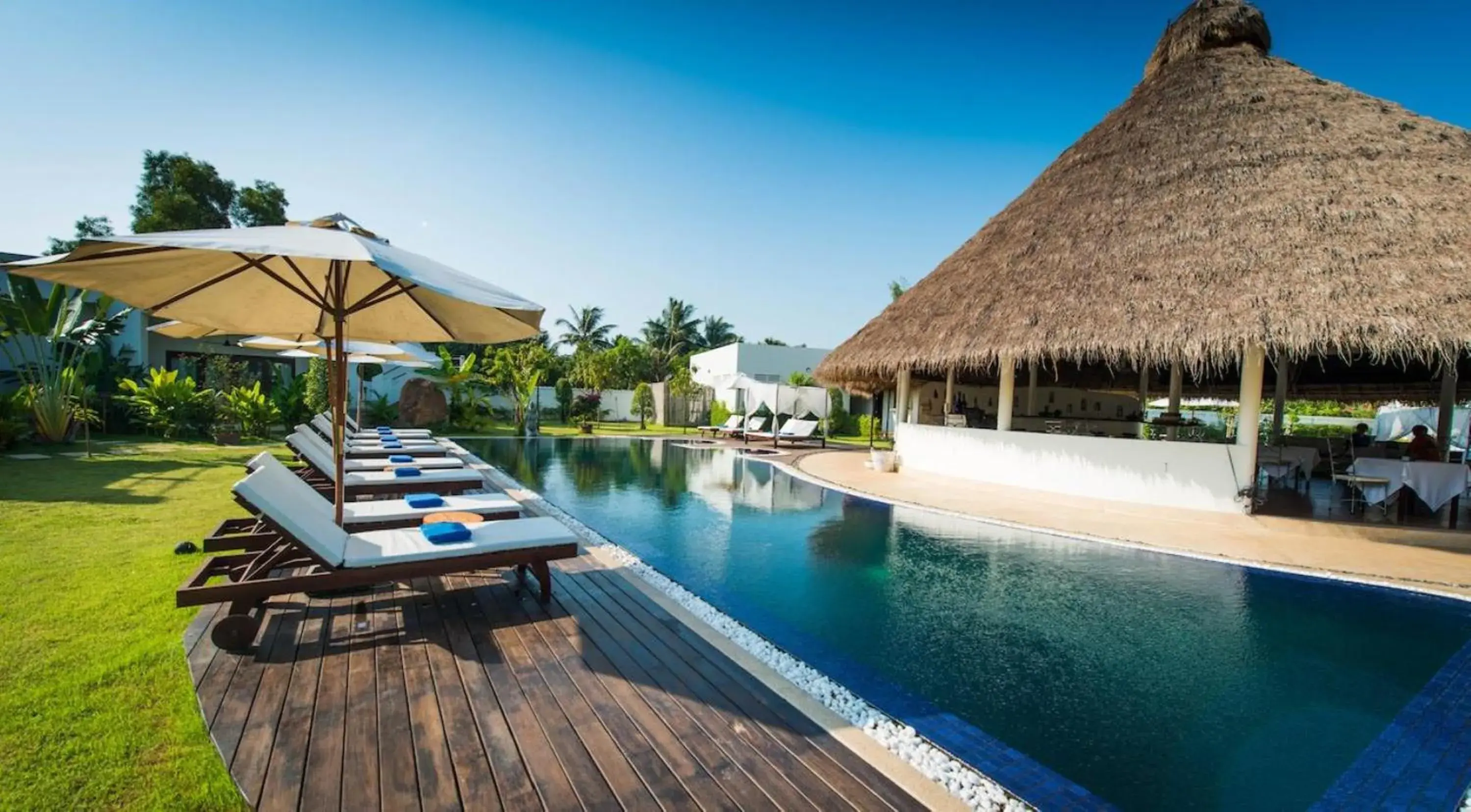 Swimming Pool in Navutu Dreams Resort & Wellness Retreat