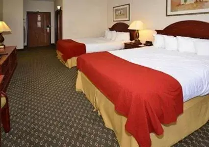 Queen Room with Two Queen Beds - Non-Smoking in Quality Inn & Suites