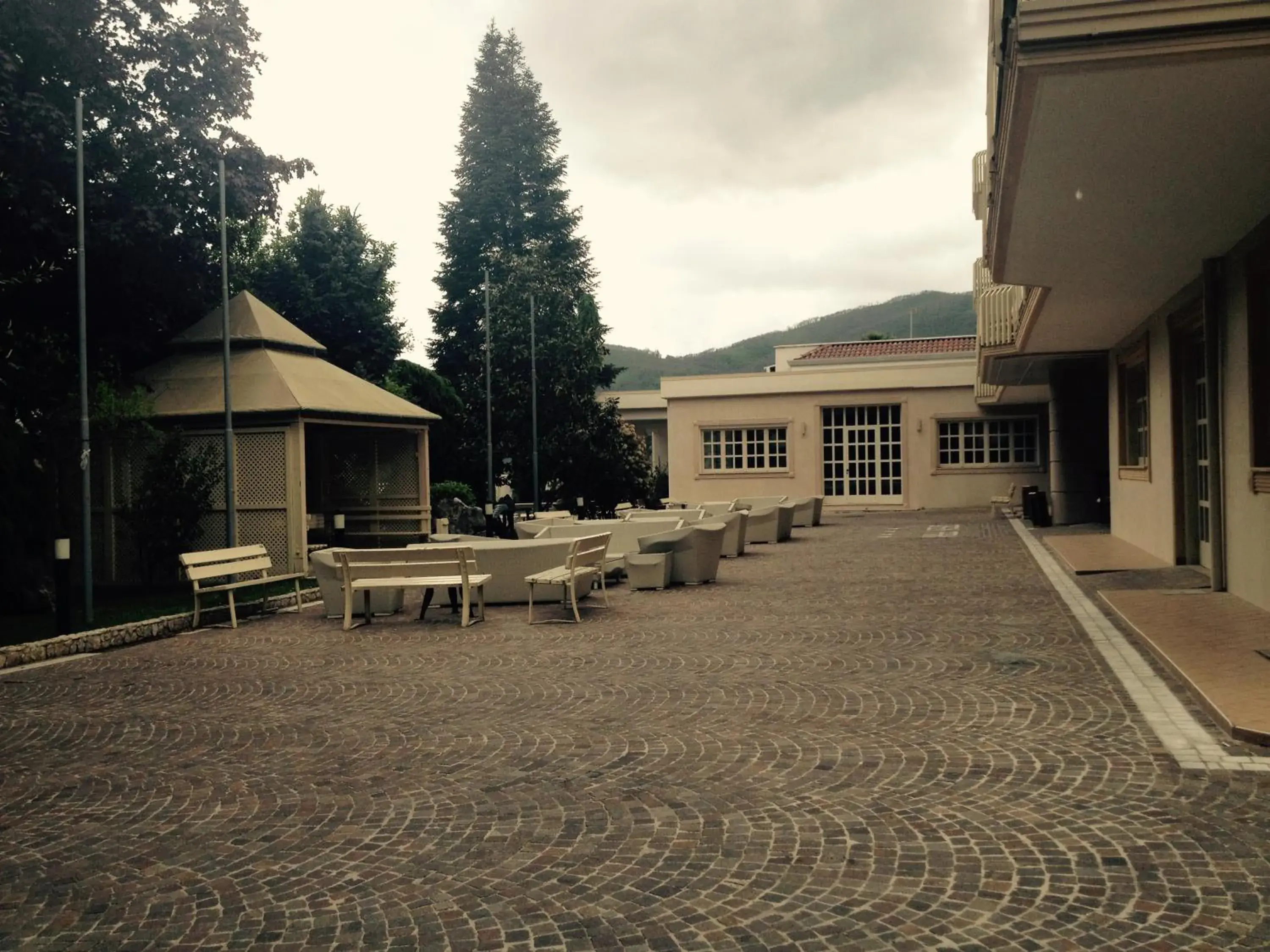 Patio, Property Building in Green Park Hotel