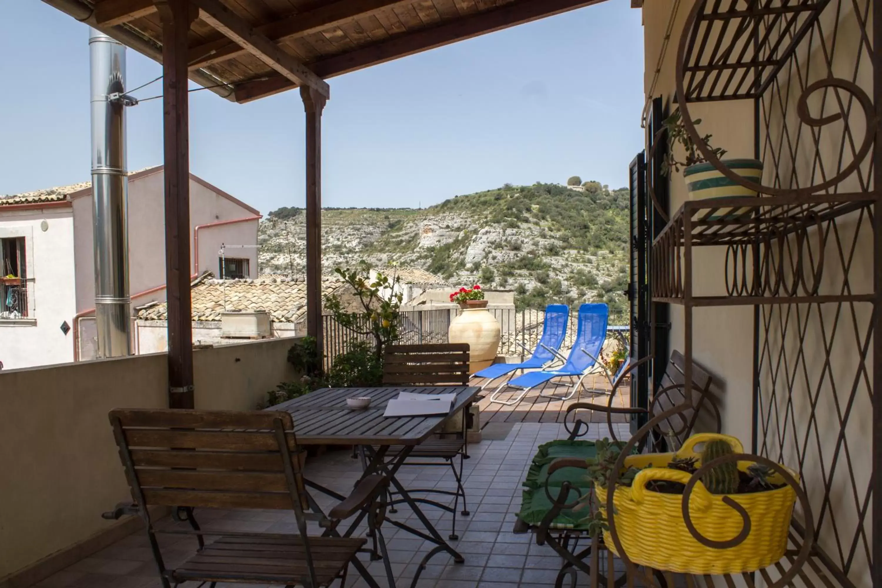 Balcony/Terrace in B&B Giardino Di Pietra