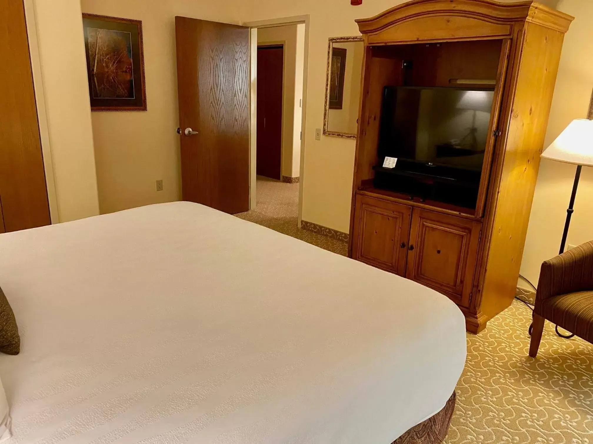 Bedroom, Bed in Best Western Plus Waterbury - Stowe