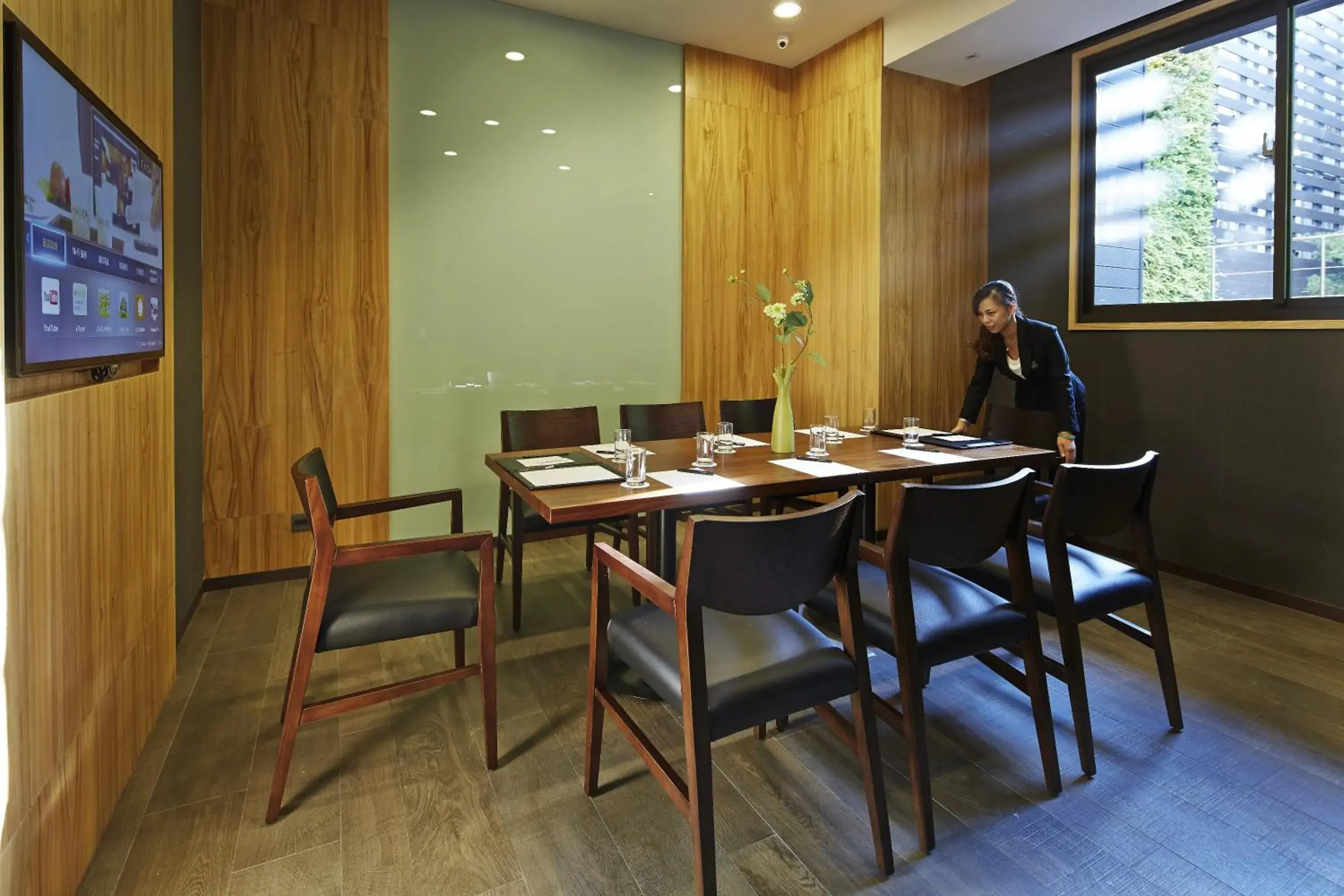 Business facilities, Dining Area in La Vida Hotel