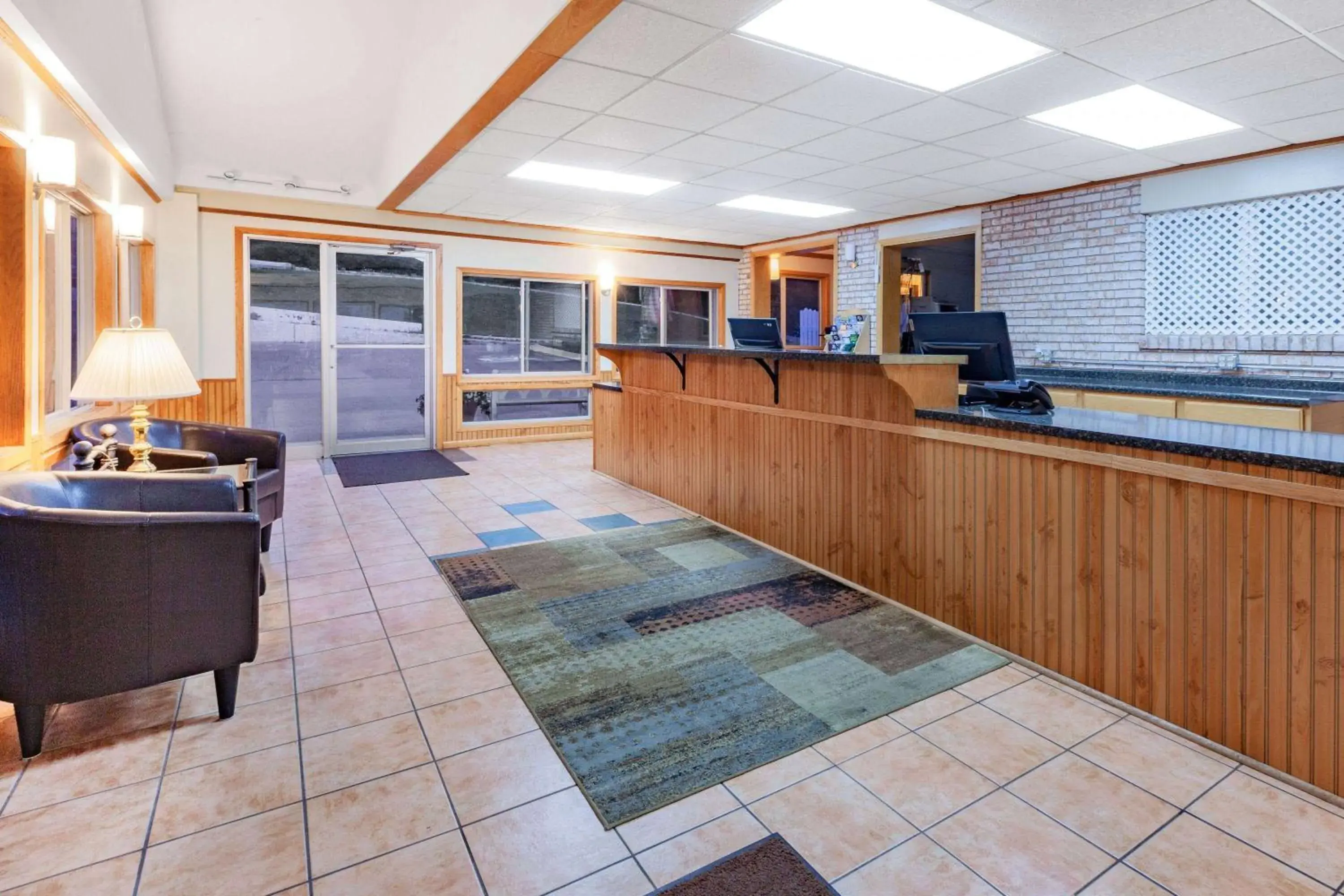 Lobby or reception in Days Inn & Suites by Wyndham St. Ignace Lakefront Lobby or reception in Days Inn & Suites by Wyndham St. Ignace Lakefront