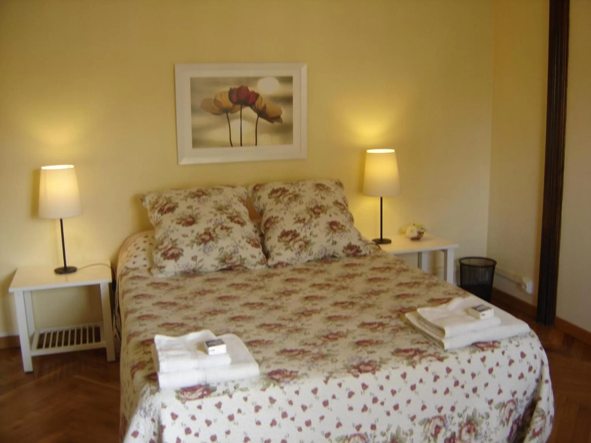 Bed in Ally's Bed&Breakfast,