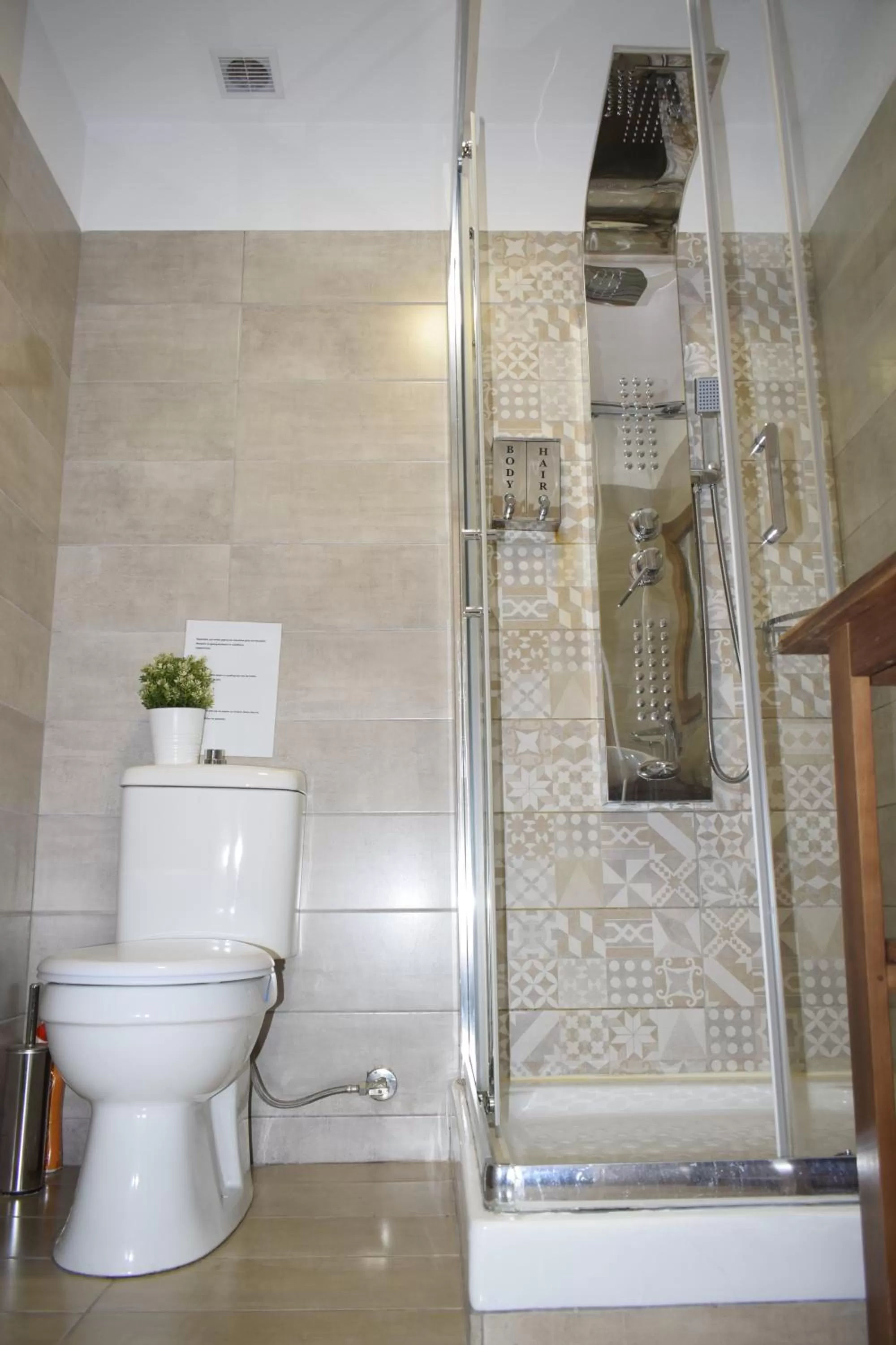 Bathroom in Comfort Stay Athens Airport Hotel - FREE shuttle from and to the airport