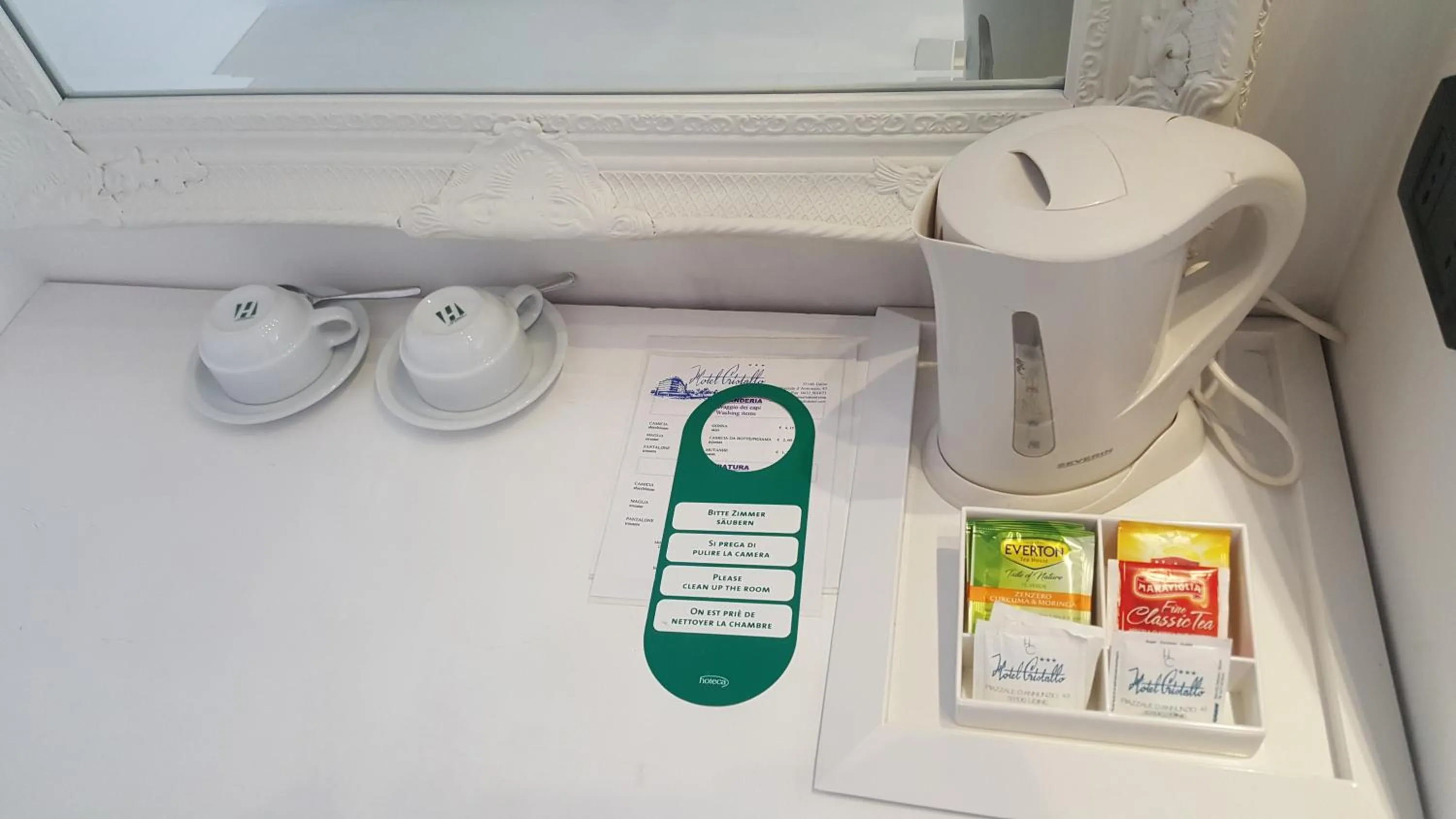Coffee/tea facilities in Hotel Cristallo
