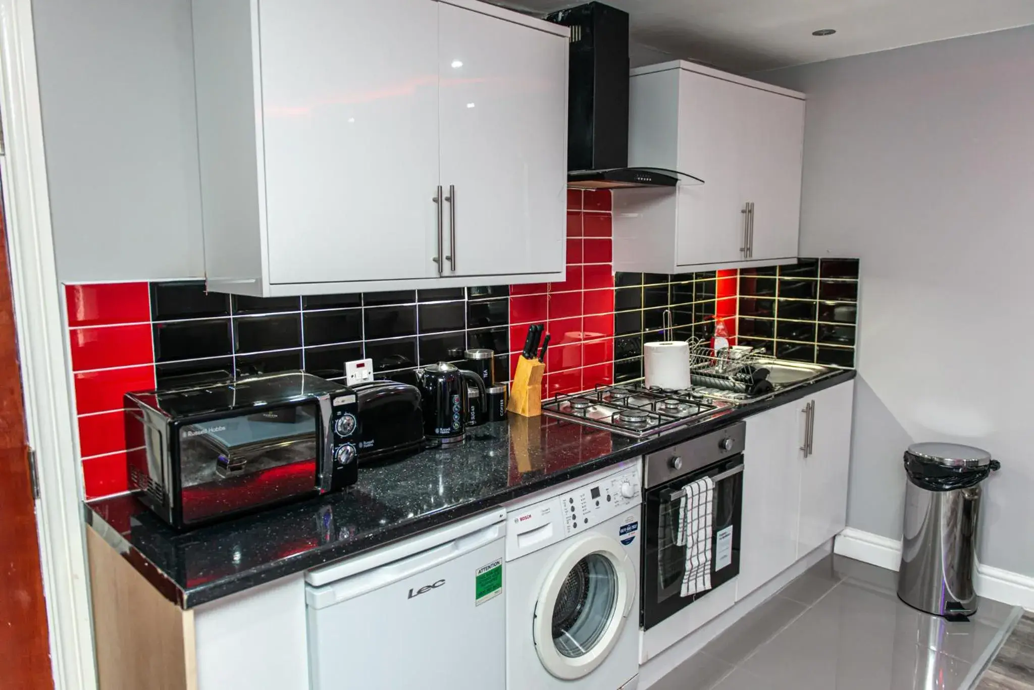 Kitchen/Kitchenette in Meridian Serviced Apartments